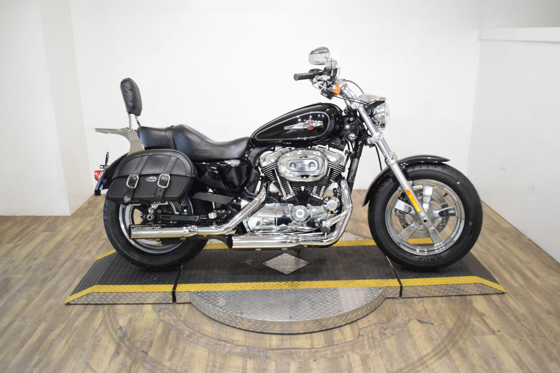 2012 Harley-Davidson Sportster® 1200 Custom in Wauconda, Illinois - Photo 1
