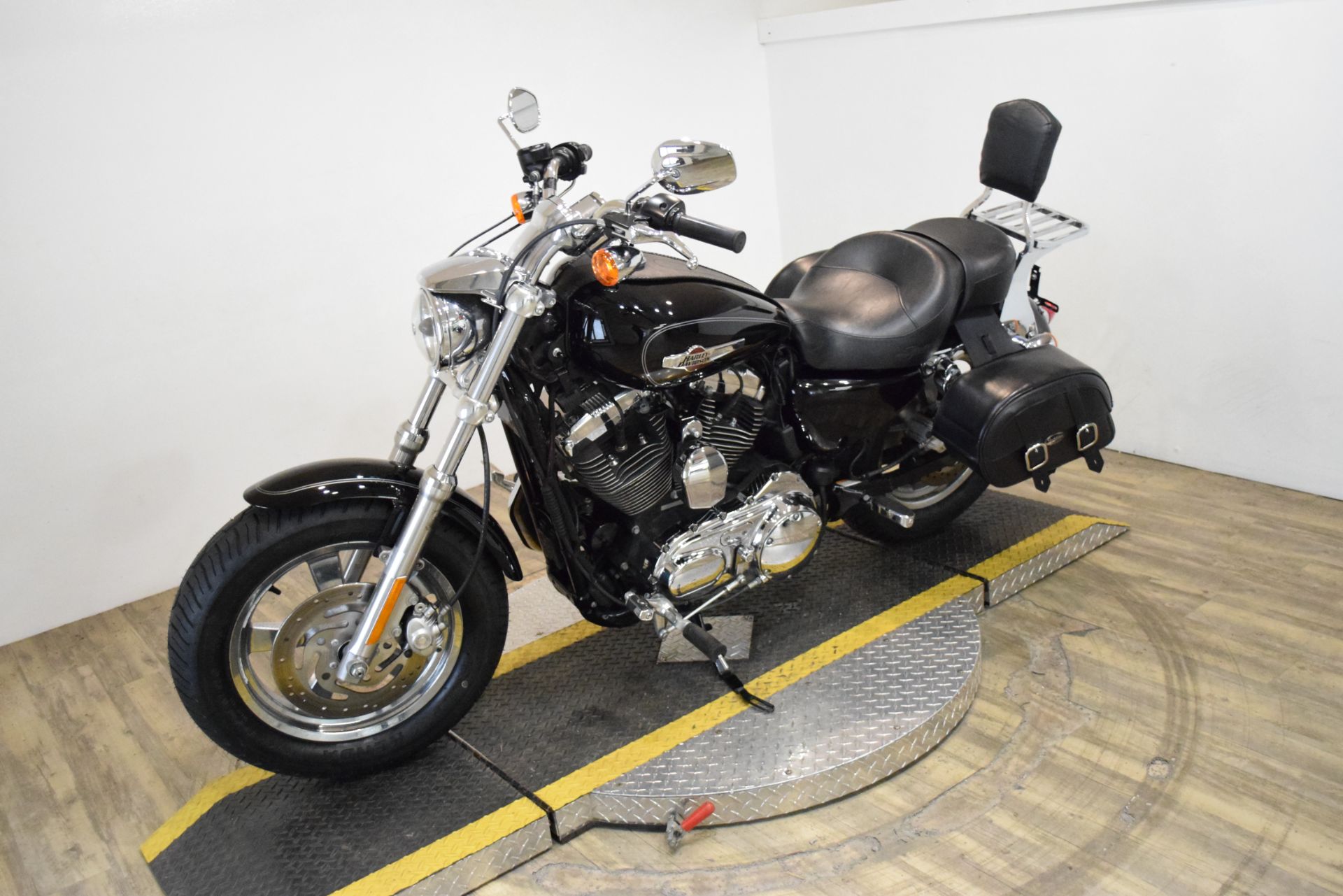 2012 Harley-Davidson Sportster® 1200 Custom in Wauconda, Illinois - Photo 22
