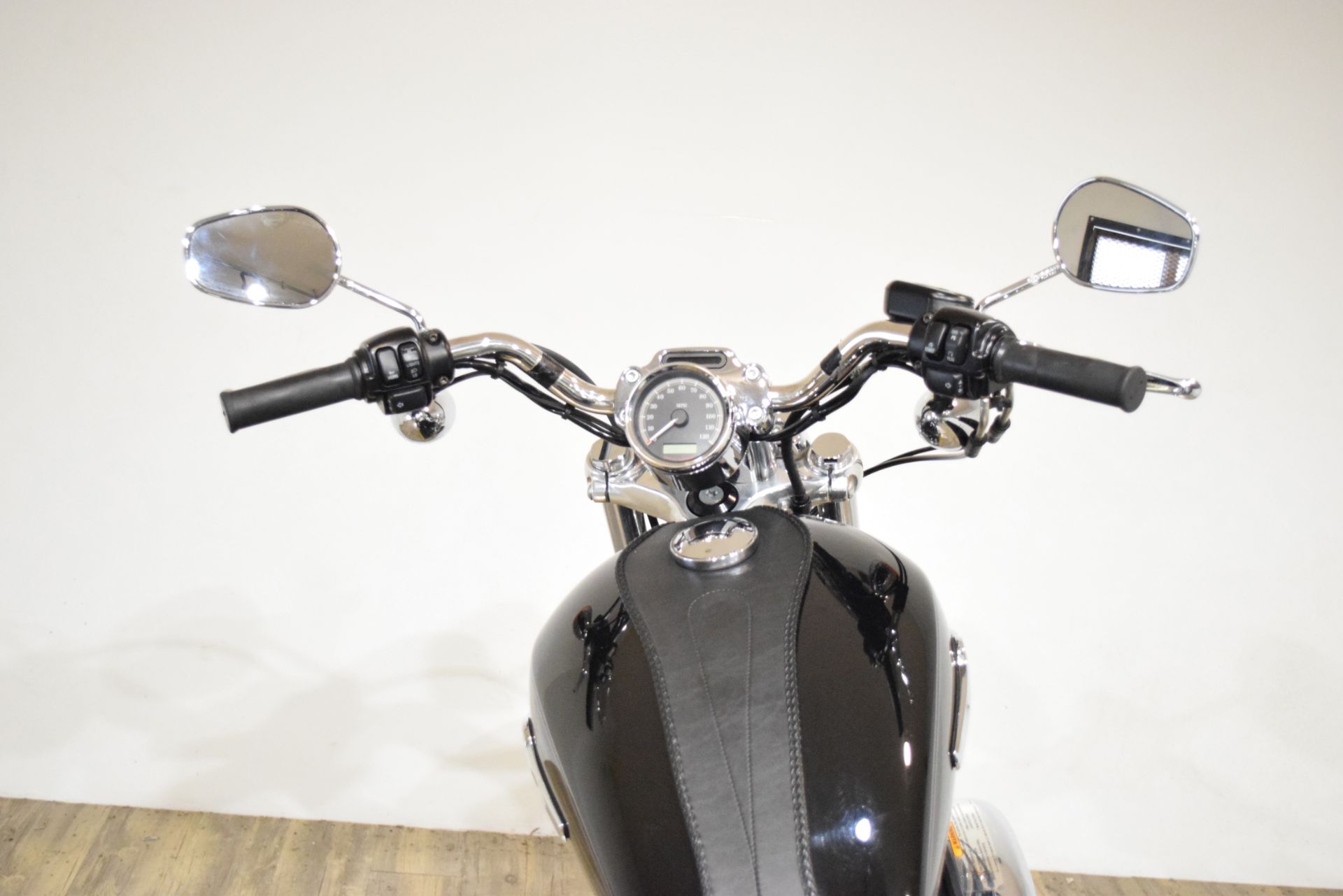 2012 Harley-Davidson Sportster® 1200 Custom in Wauconda, Illinois - Photo 28
