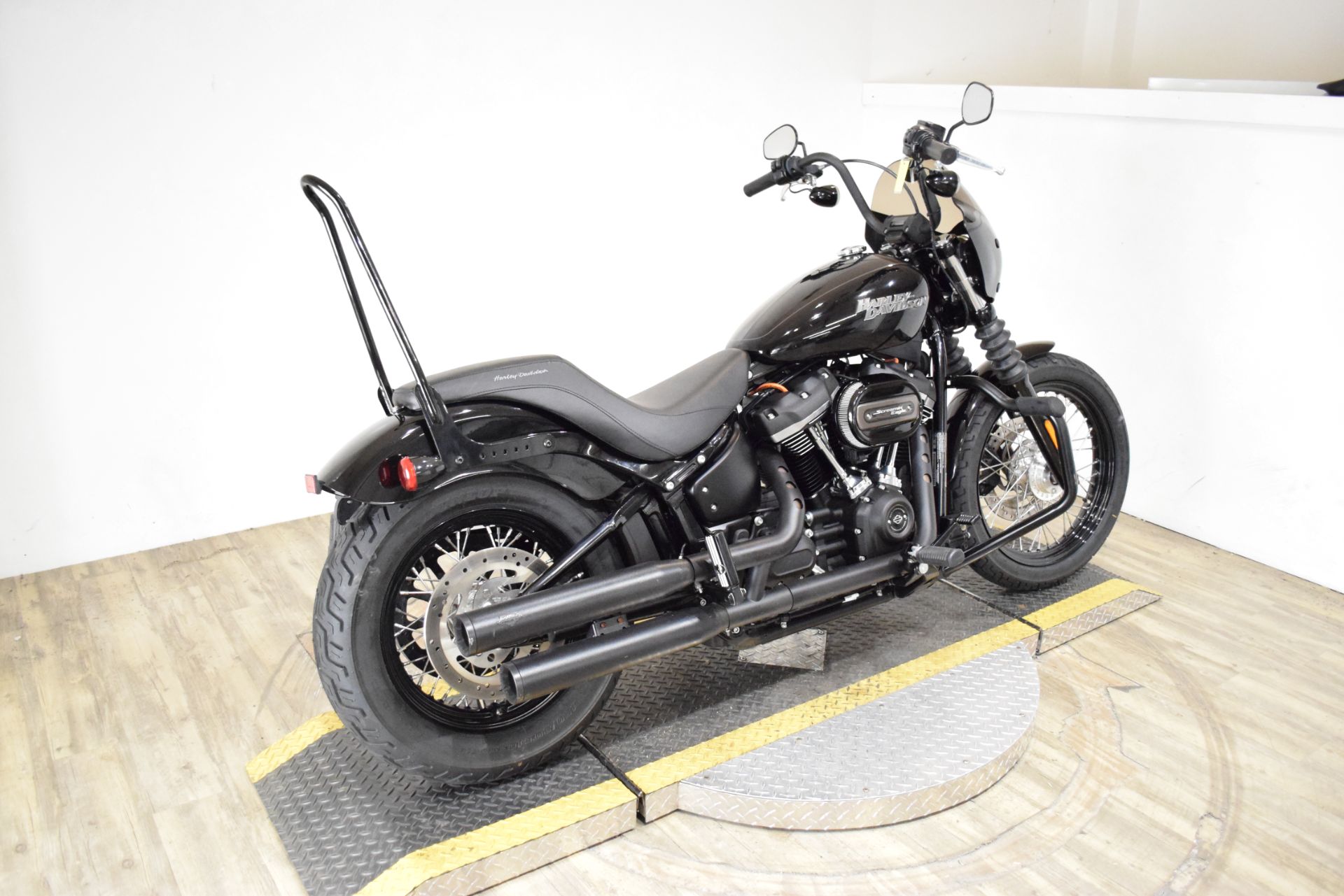 2019 Harley-Davidson Street Bob® in Wauconda, Illinois - Photo 10