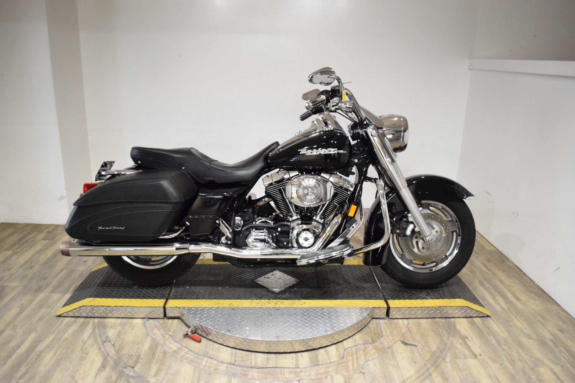2006 Harley-Davidson Road King® Custom in Wauconda, Illinois - Photo 1