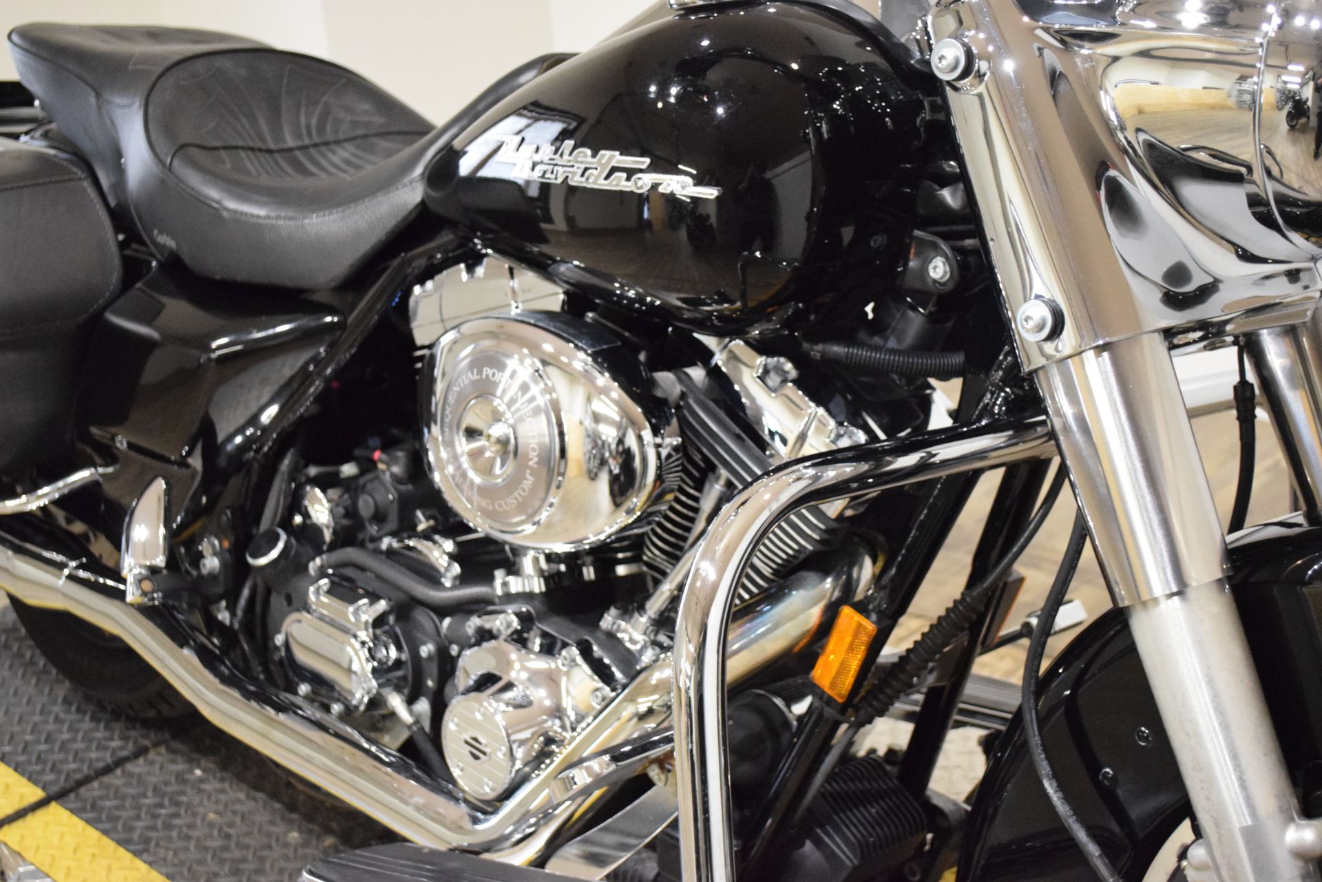 2006 Harley-Davidson Road King® Custom in Wauconda, Illinois - Photo 4