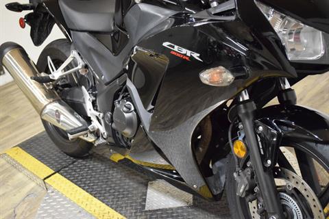 2015 Honda CBR®300R ABS in Wauconda, Illinois - Photo 4