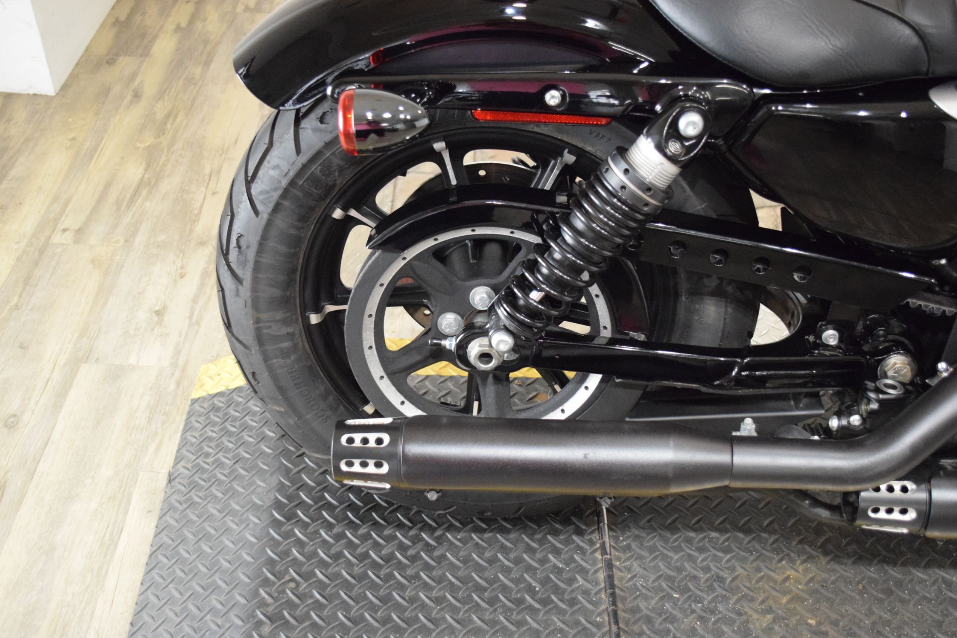 2021 Harley-Davidson XL883N Iron 883 in Wauconda, Illinois - Photo 8