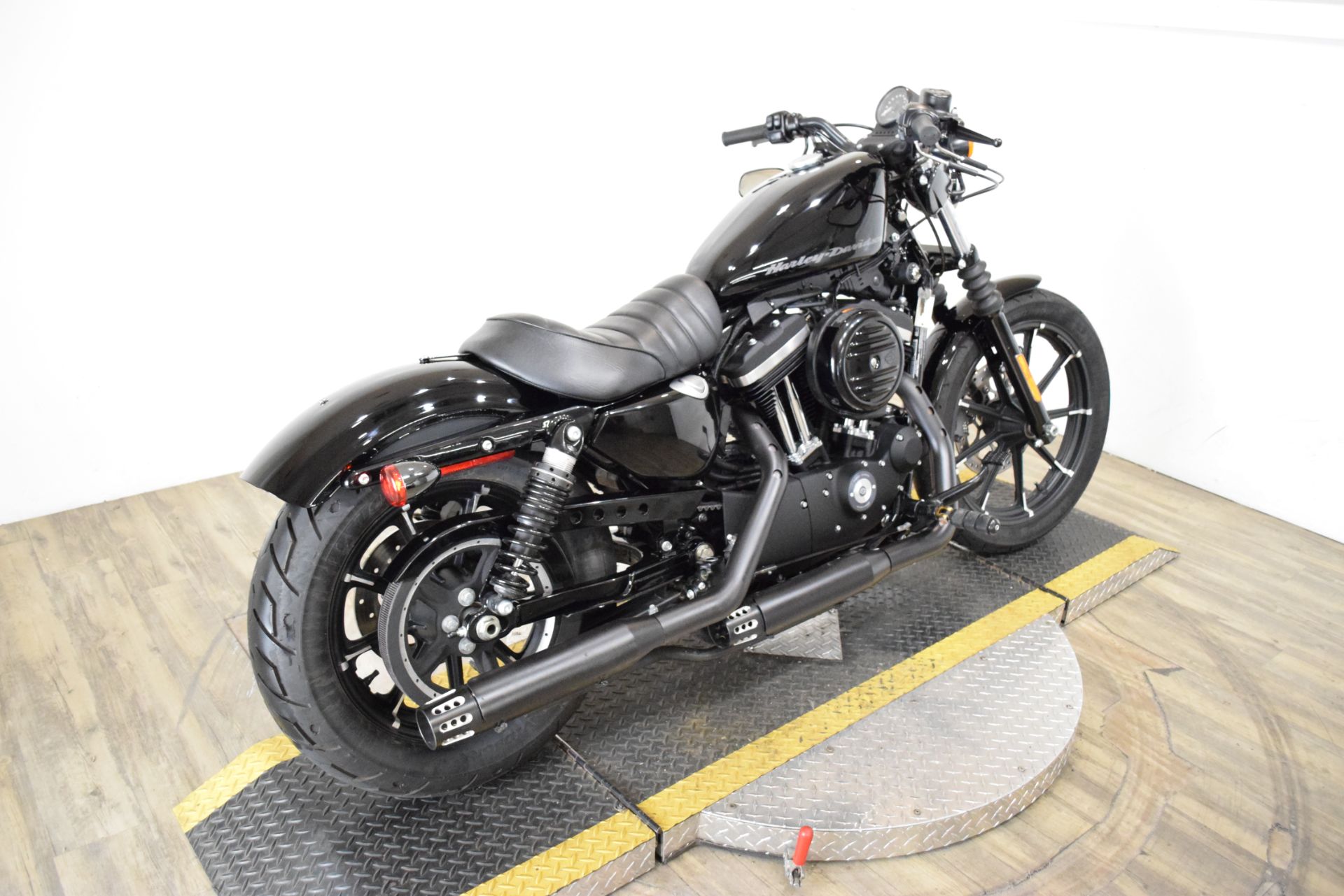 2021 Harley-Davidson XL883N Iron 883 in Wauconda, Illinois - Photo 9