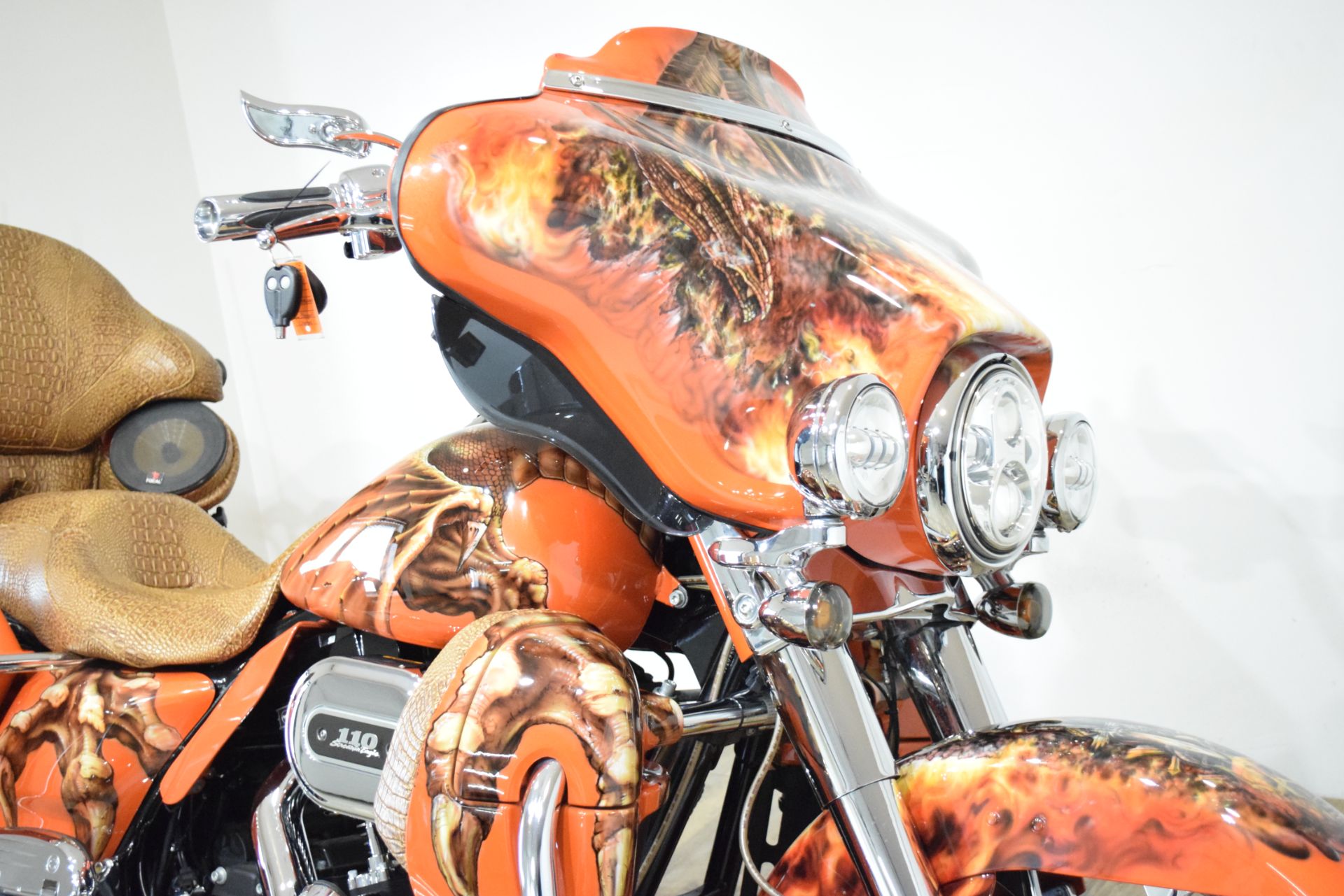 2013 Harley-Davidson CVO™ Ultra Classic® Electra Glide® in Wauconda, Illinois - Photo 3