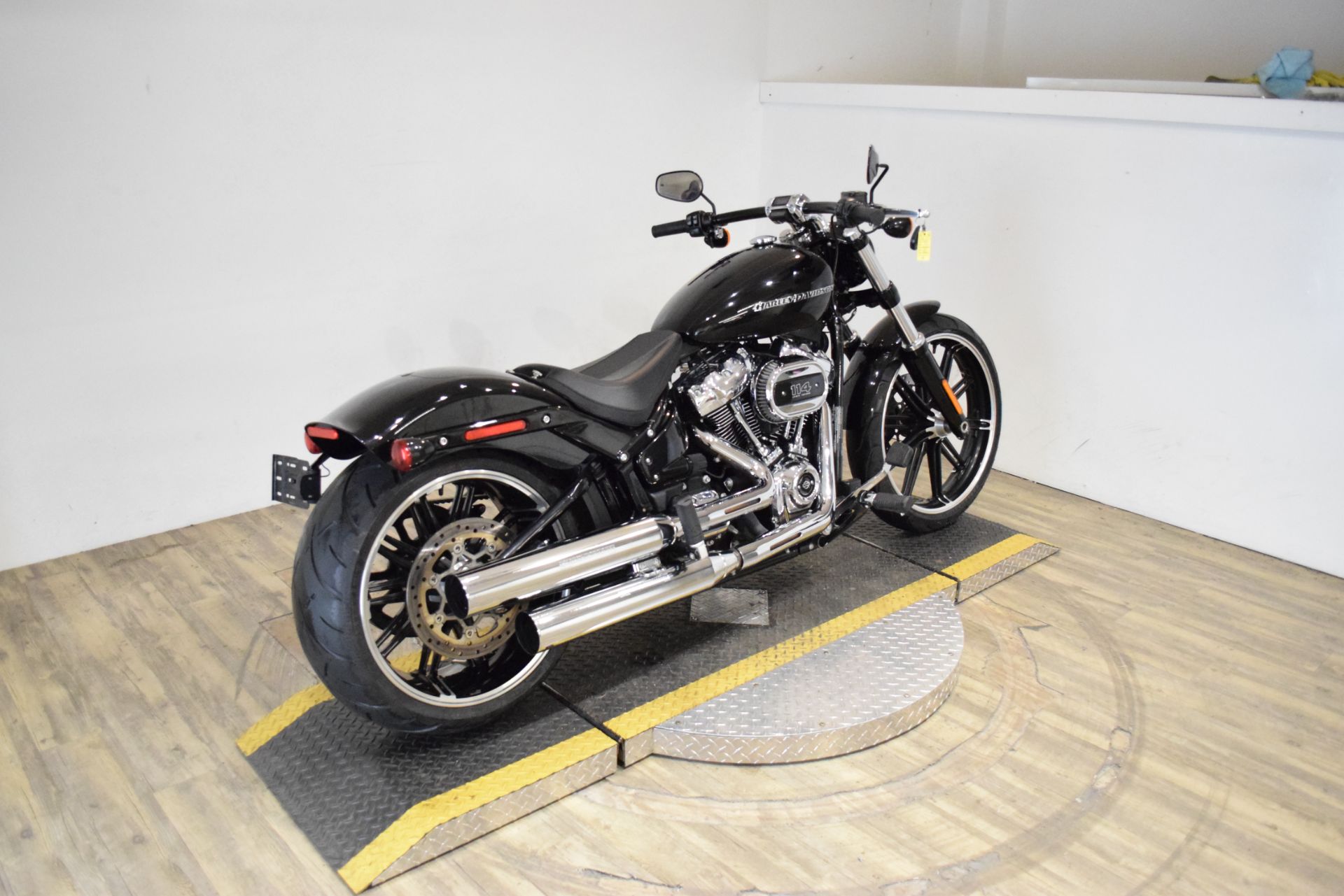 2020 Harley-Davidson Breakout® 114 in Wauconda, Illinois - Photo 10