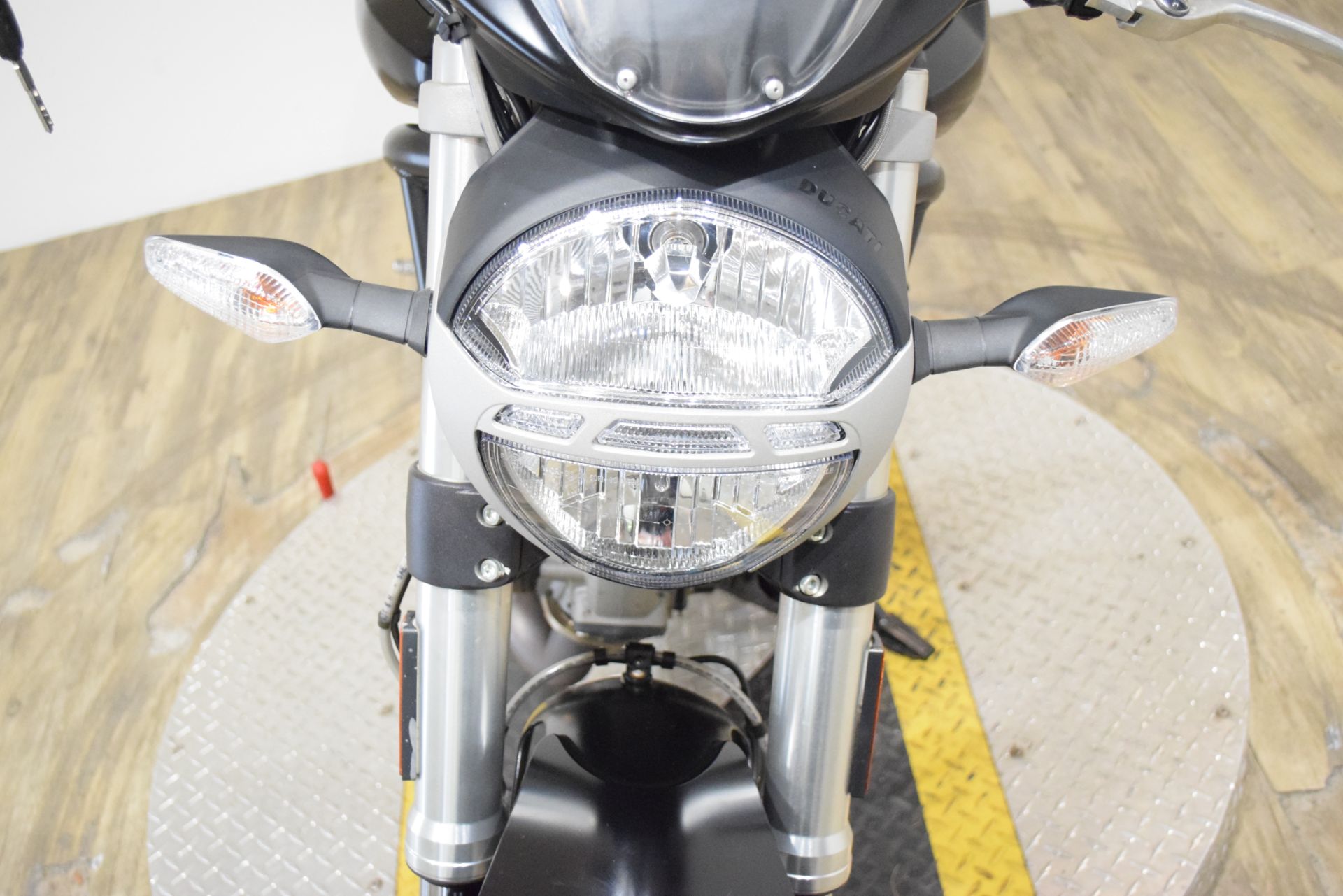 2014 Ducati Monster 696 in Wauconda, Illinois - Photo 12