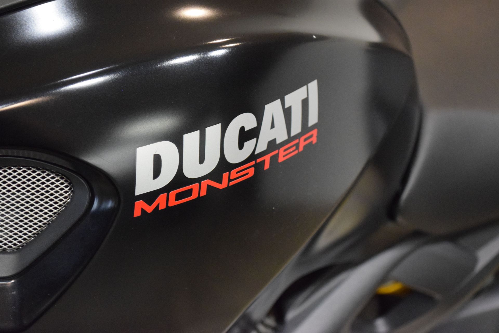 2014 Ducati Monster 696 in Wauconda, Illinois - Photo 19