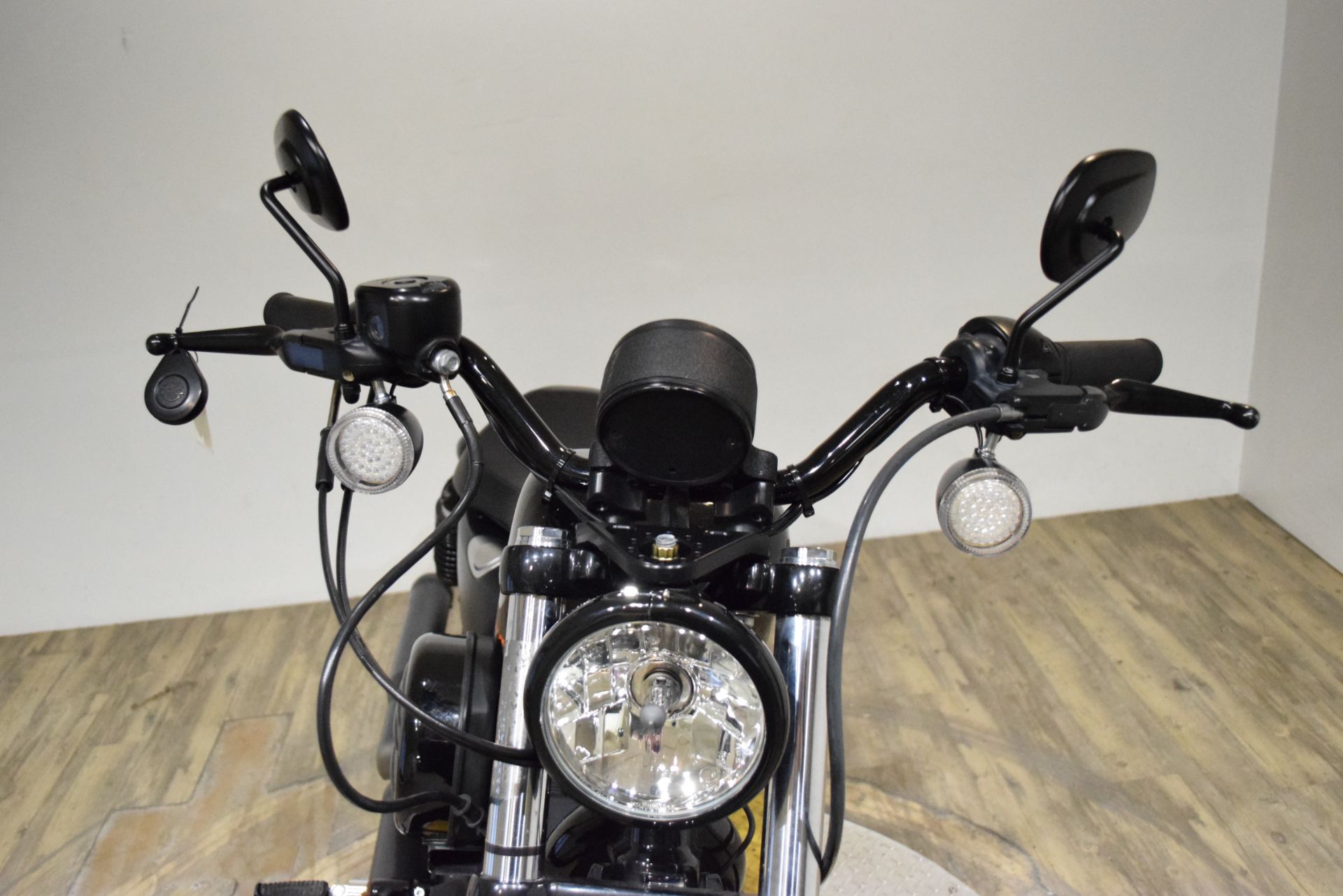2021 Harley-Davidson Iron 883™ in Wauconda, Illinois - Photo 13
