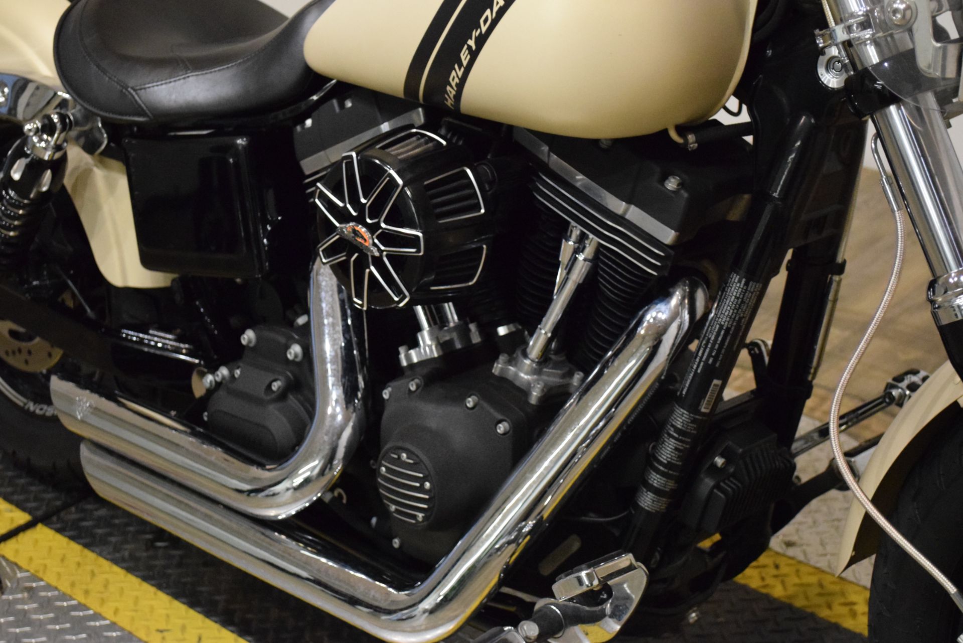 2014 Harley-Davidson Dyna® Fat Bob® in Wauconda, Illinois - Photo 4