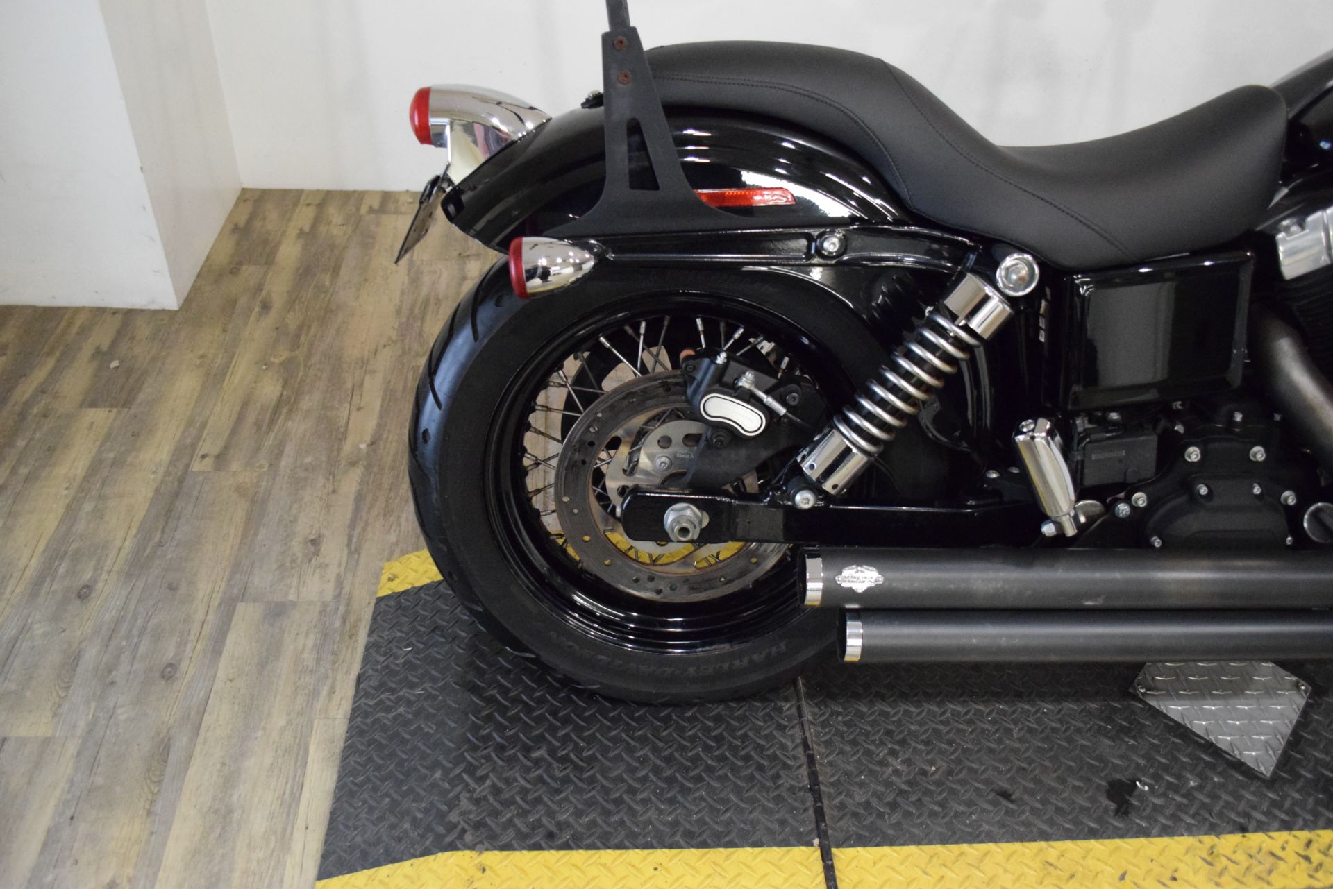 2012 Harley-Davidson Dyna® Street Bob® in Wauconda, Illinois - Photo 8
