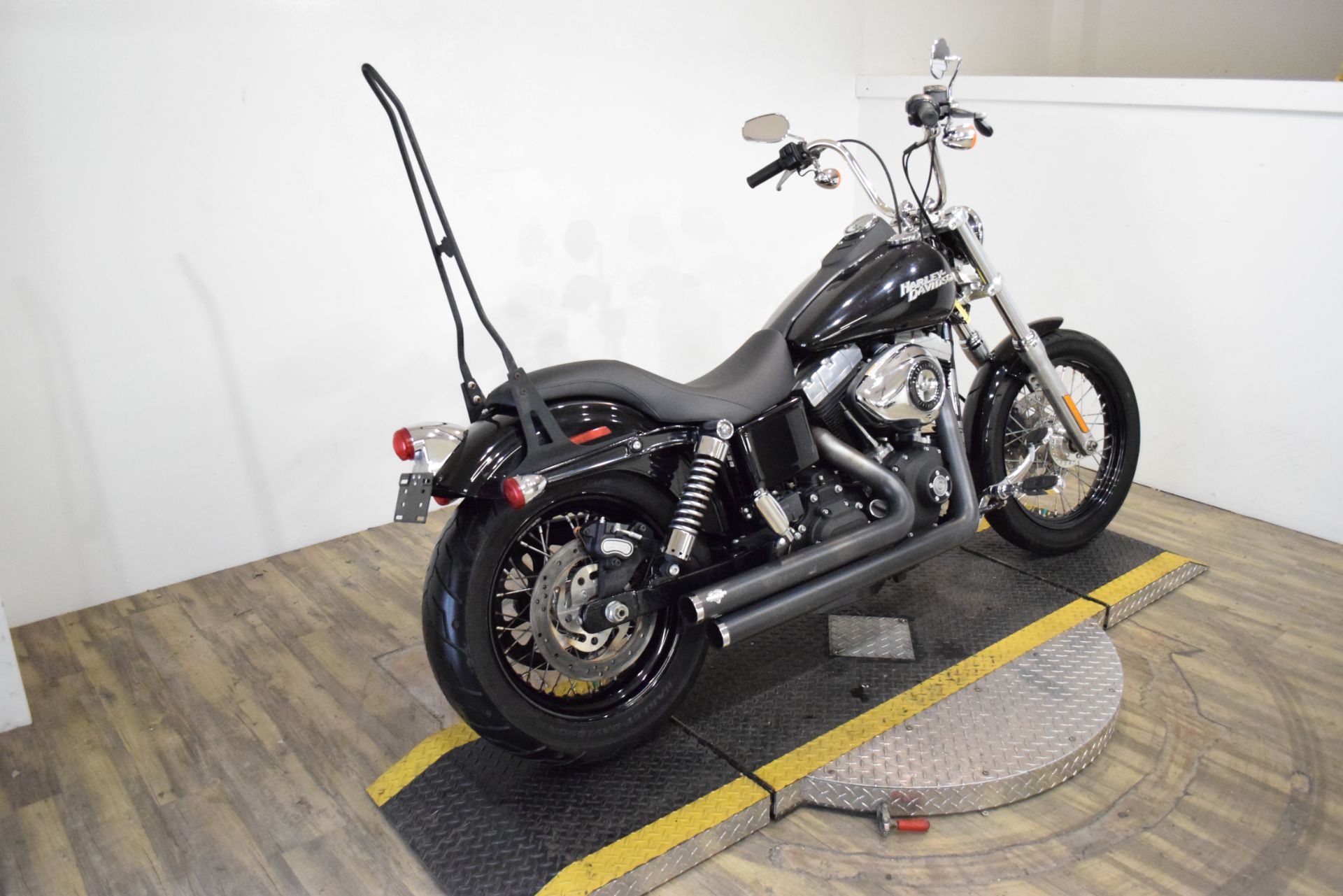 2012 Harley-Davidson Dyna® Street Bob® in Wauconda, Illinois - Photo 9