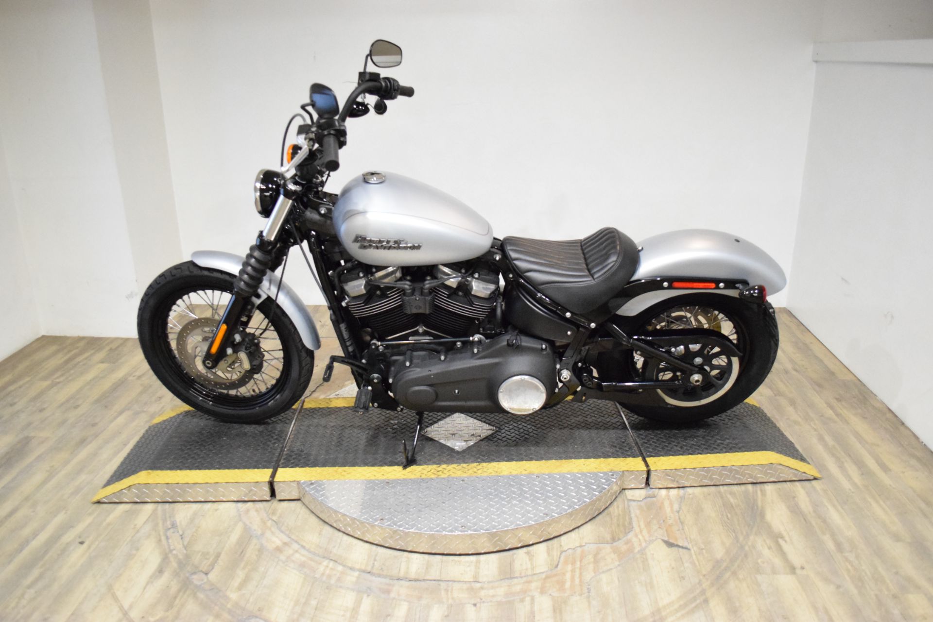 2020 Harley-Davidson Street Bob® in Wauconda, Illinois - Photo 15