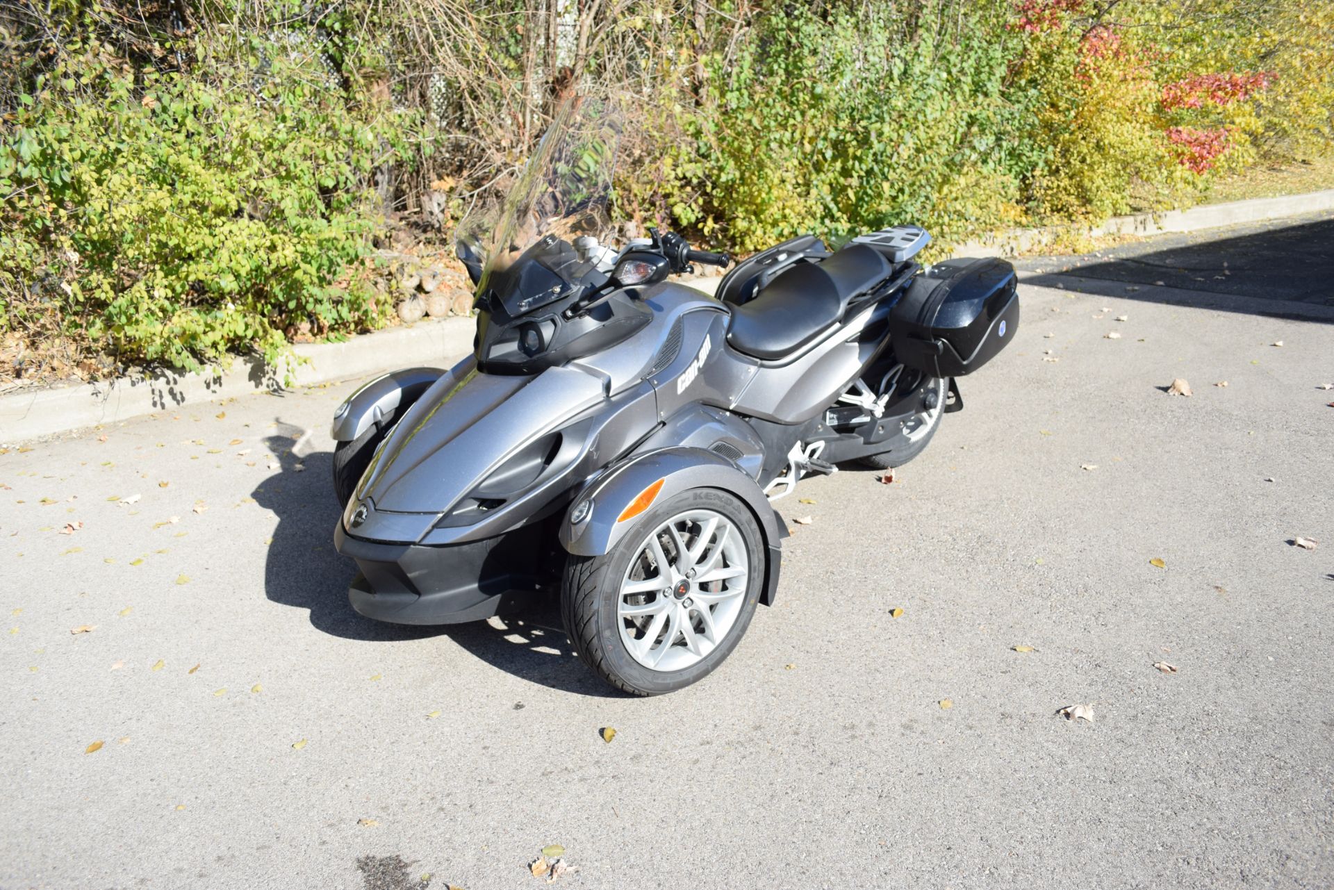 2013 Can-Am Spyder® RS-S SE5 in Wauconda, Illinois - Photo 21