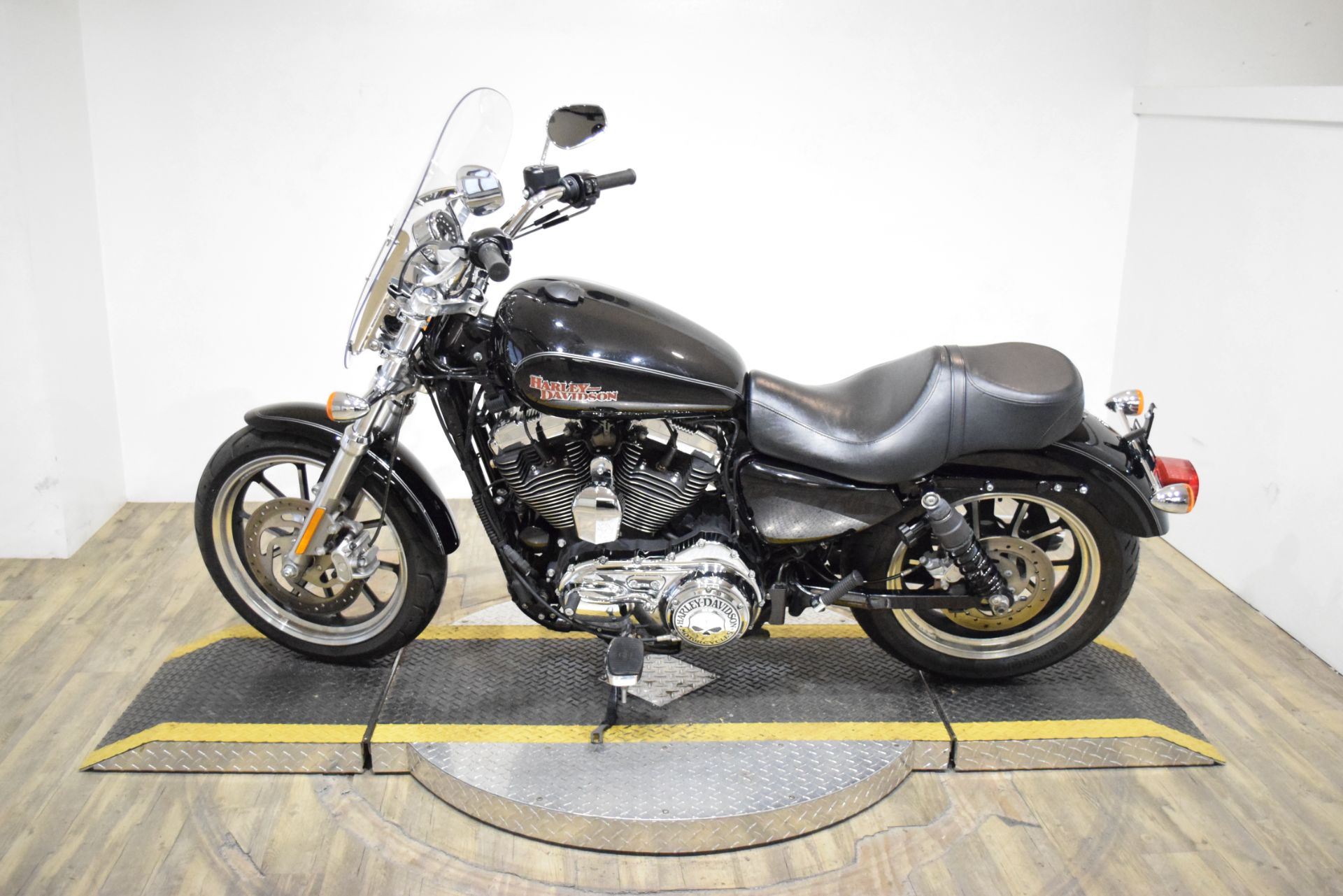 2014 Harley-Davidson SuperLow® 1200T in Wauconda, Illinois - Photo 15