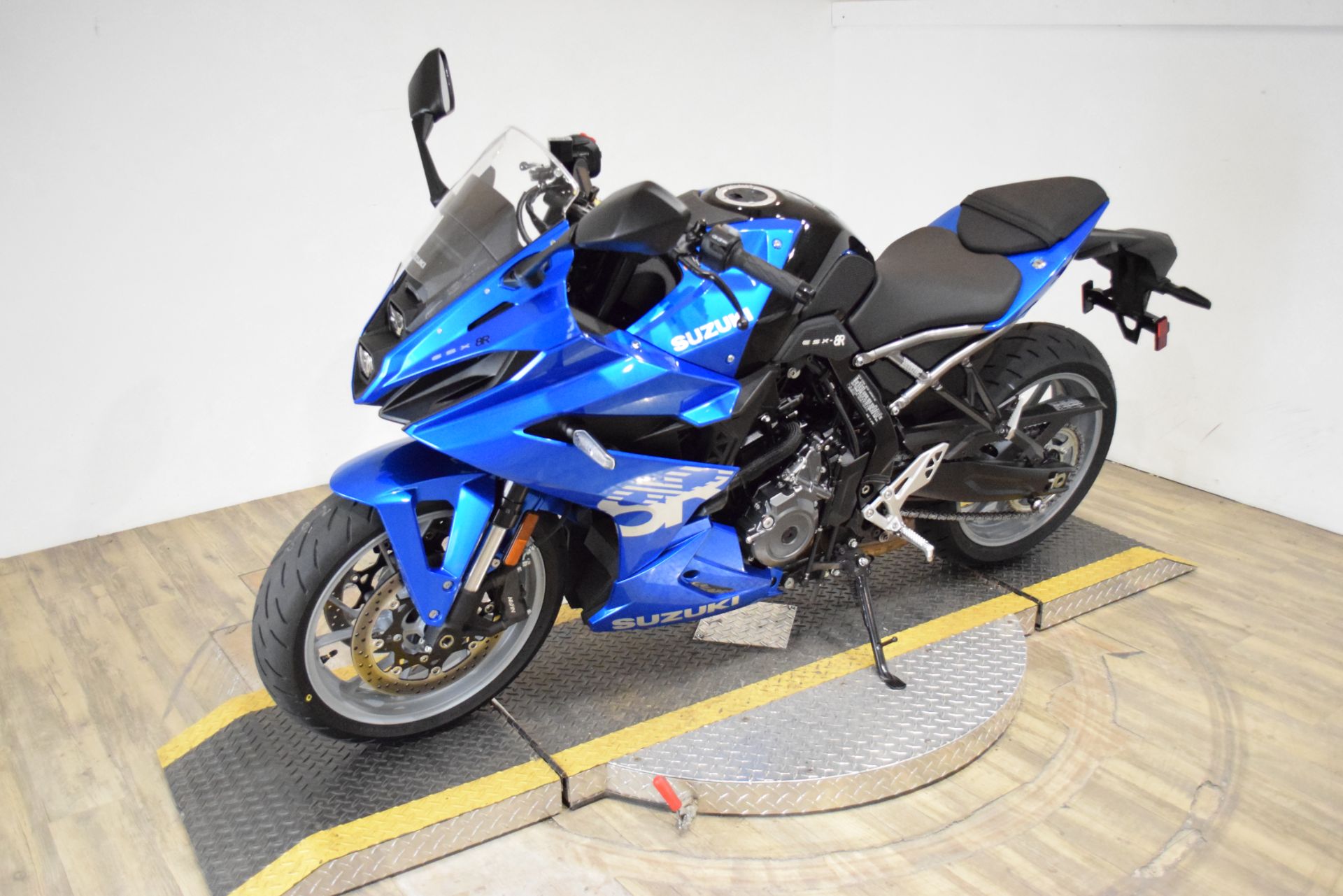 2024 Suzuki GSX-8R in Wauconda, Illinois - Photo 21