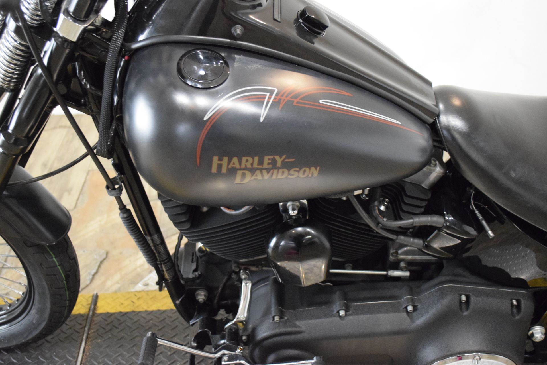 2010 Harley-Davidson Softail® Cross Bones™ in Wauconda, Illinois - Photo 19