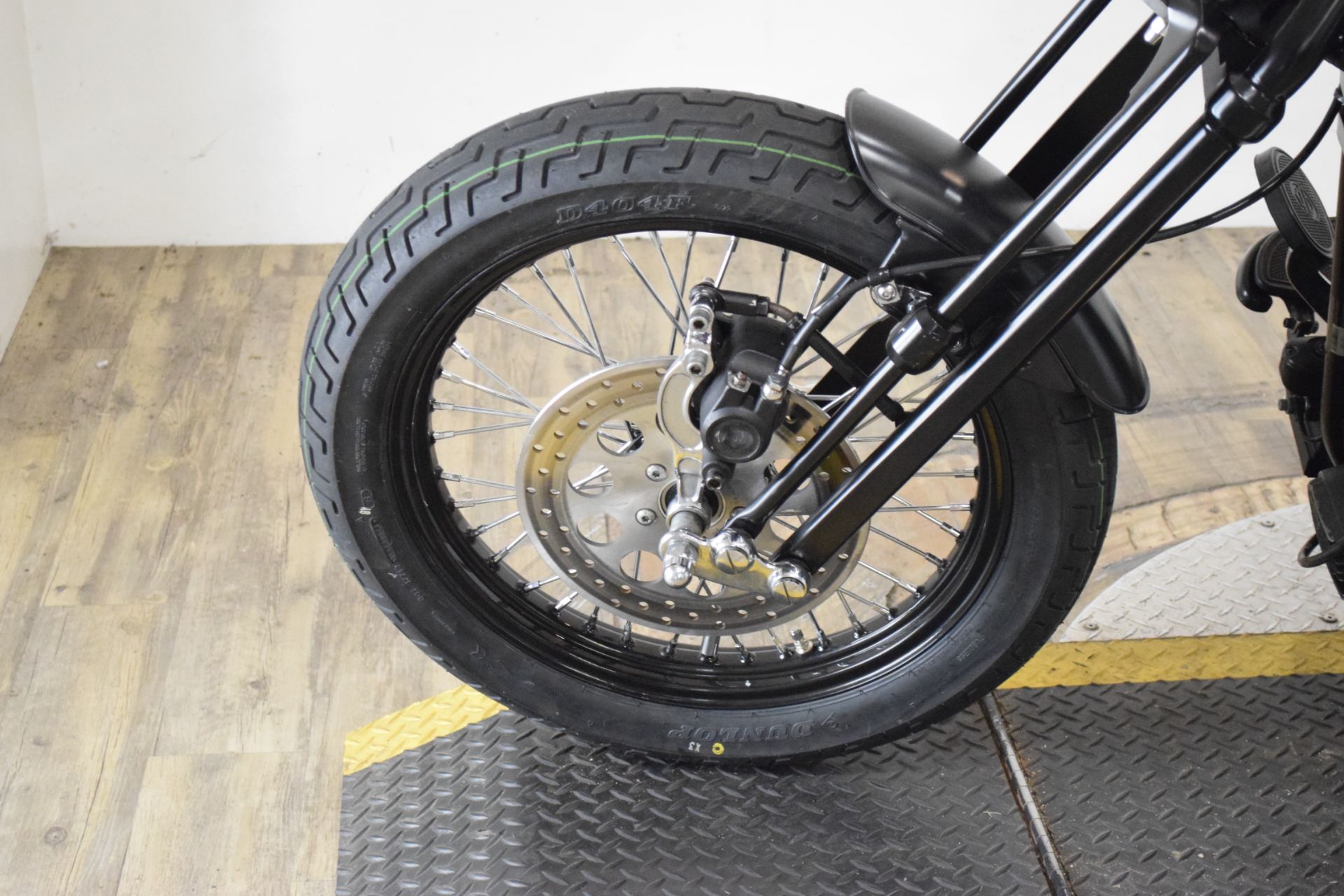 2010 Harley-Davidson Softail® Cross Bones™ in Wauconda, Illinois - Photo 22