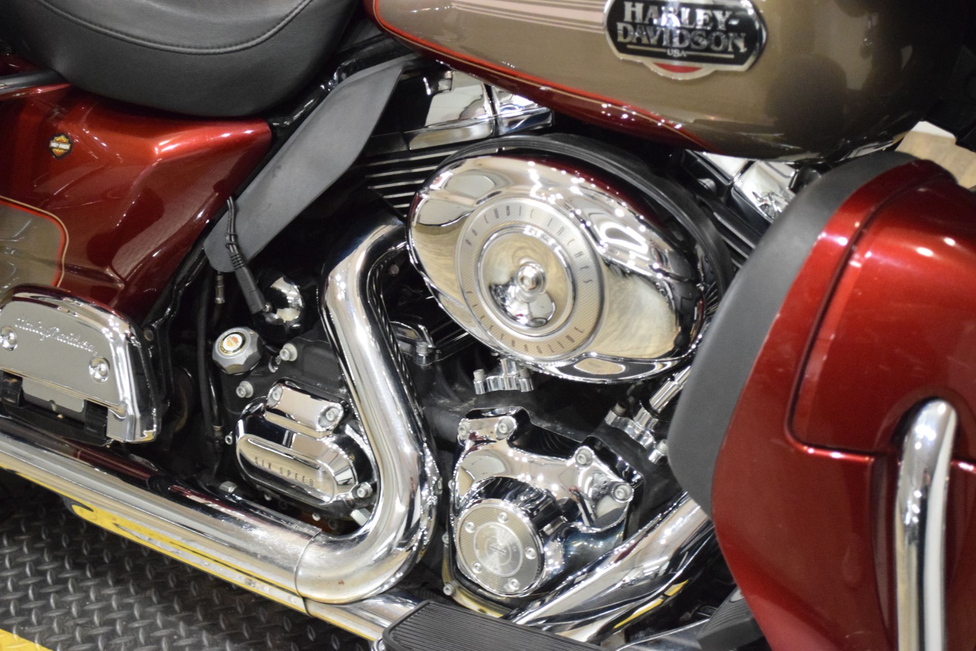 2009 Harley-Davidson Ultra Classic® Electra Glide® in Wauconda, Illinois - Photo 4