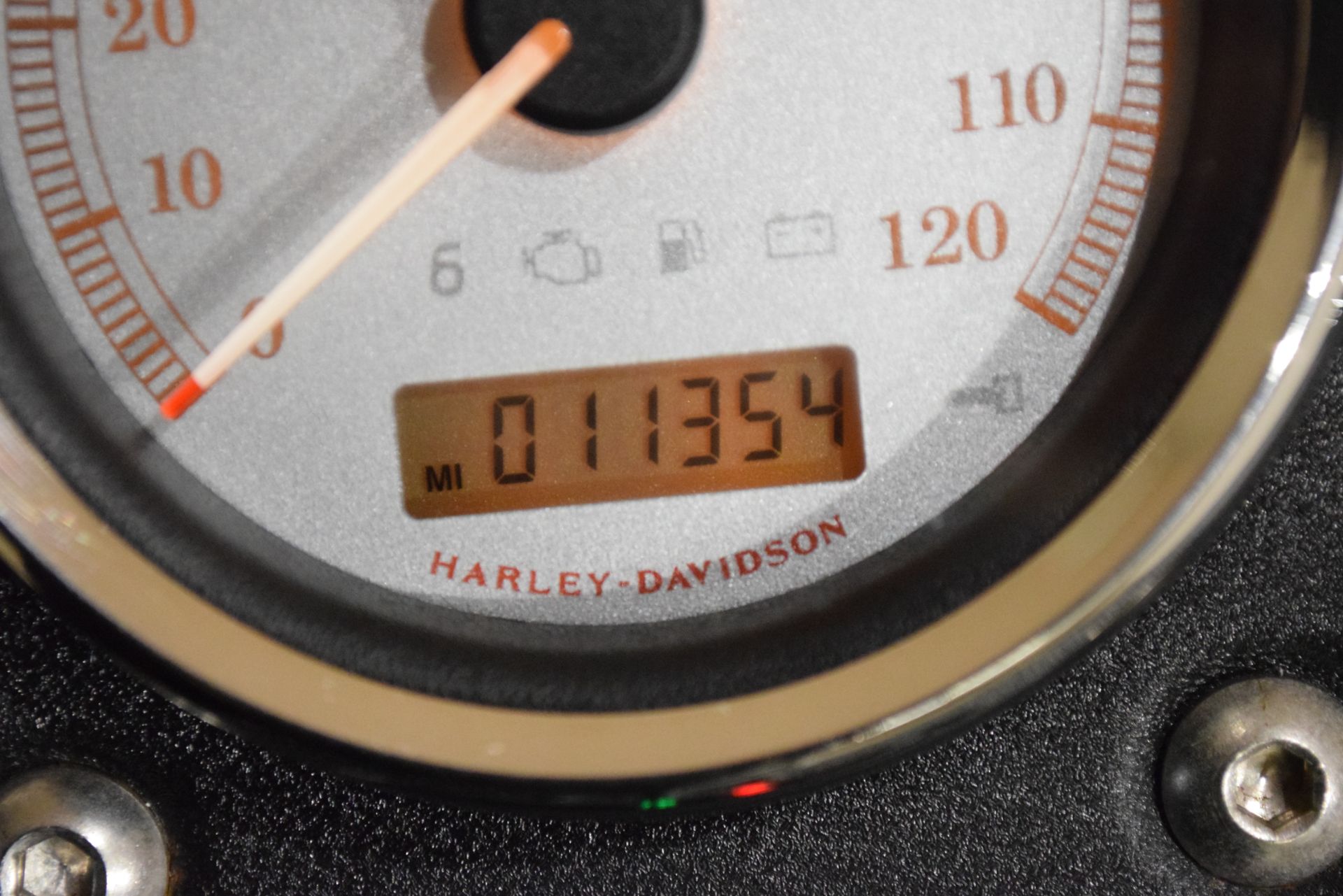2011 Harley-Davidson Dyna® Street Bob® in Wauconda, Illinois - Photo 28