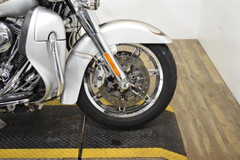 2013 Harley-Davidson CVO™ Ultra Classic® Electra Glide® in Wauconda, Illinois - Photo 2