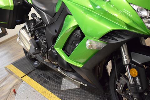 2014 Kawasaki Ninja® 1000 ABS in Wauconda, Illinois - Photo 4
