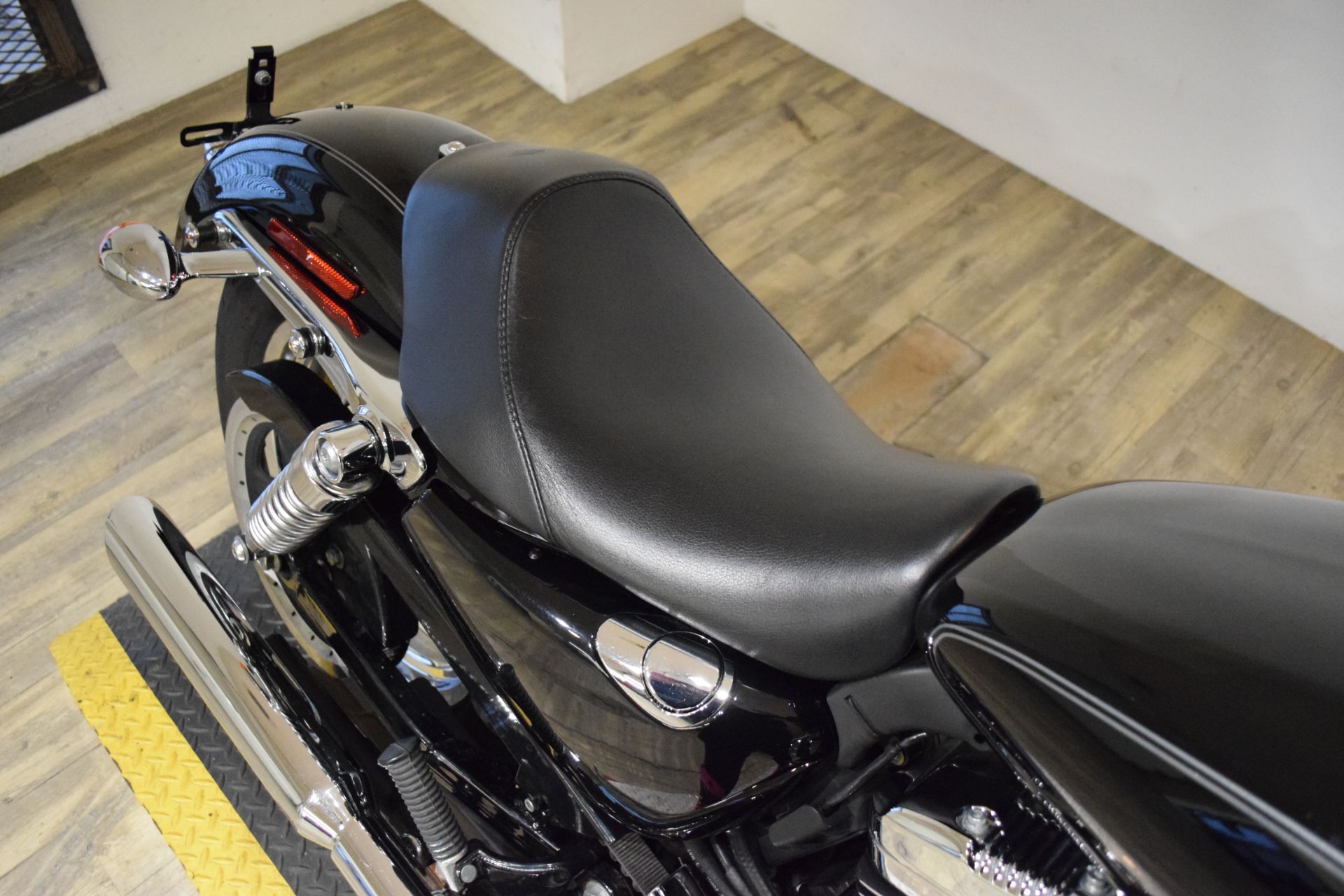 2013 Harley-Davidson Sportster® 1200 Custom in Wauconda, Illinois - Photo 5