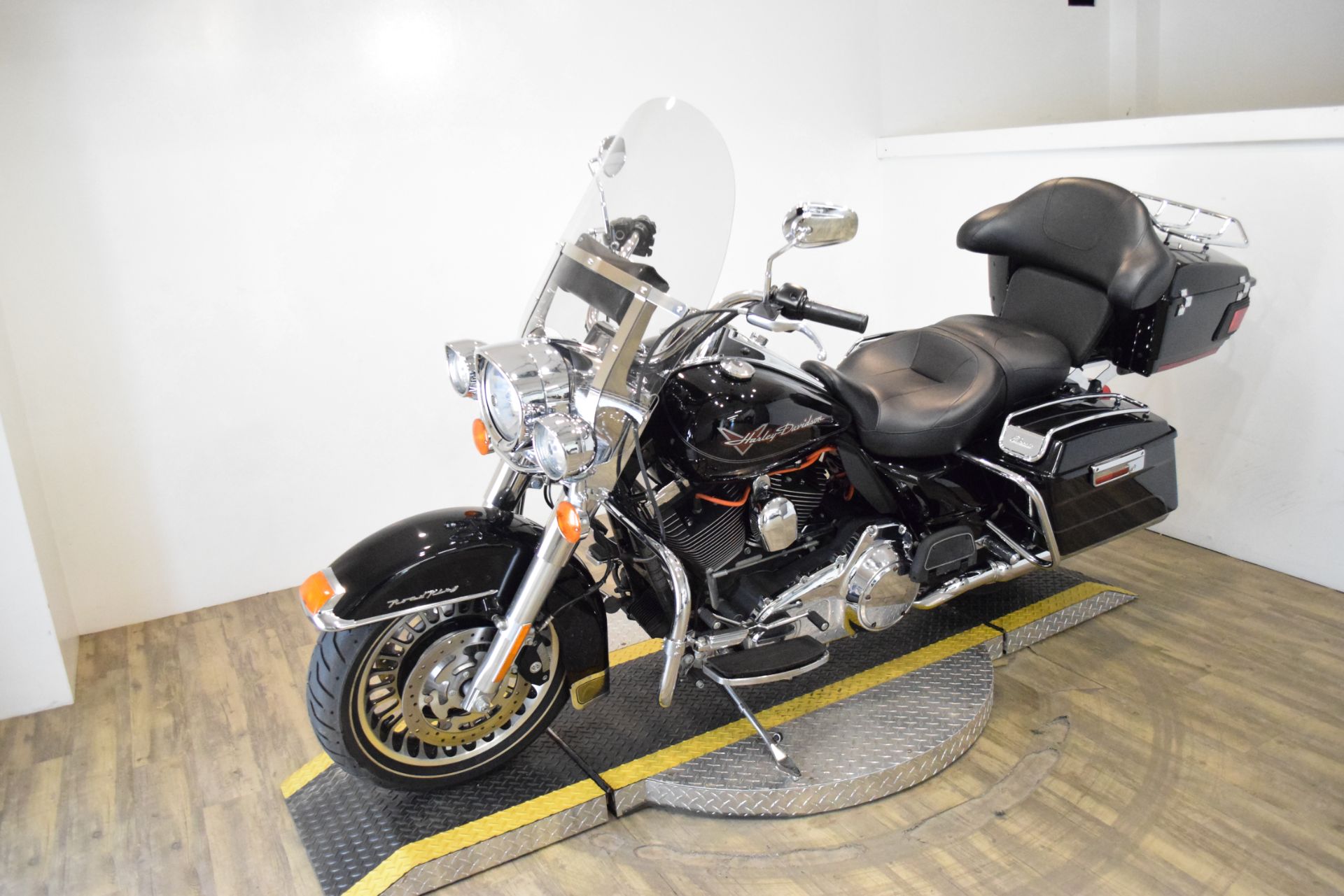 2010 Harley-Davidson Road King® in Wauconda, Illinois - Photo 22