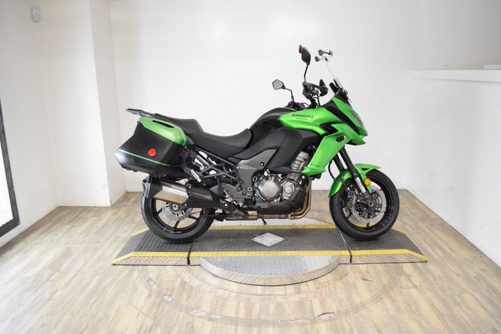 2016 Kawasaki Versys 1000 LT in Wauconda, Illinois - Photo 1