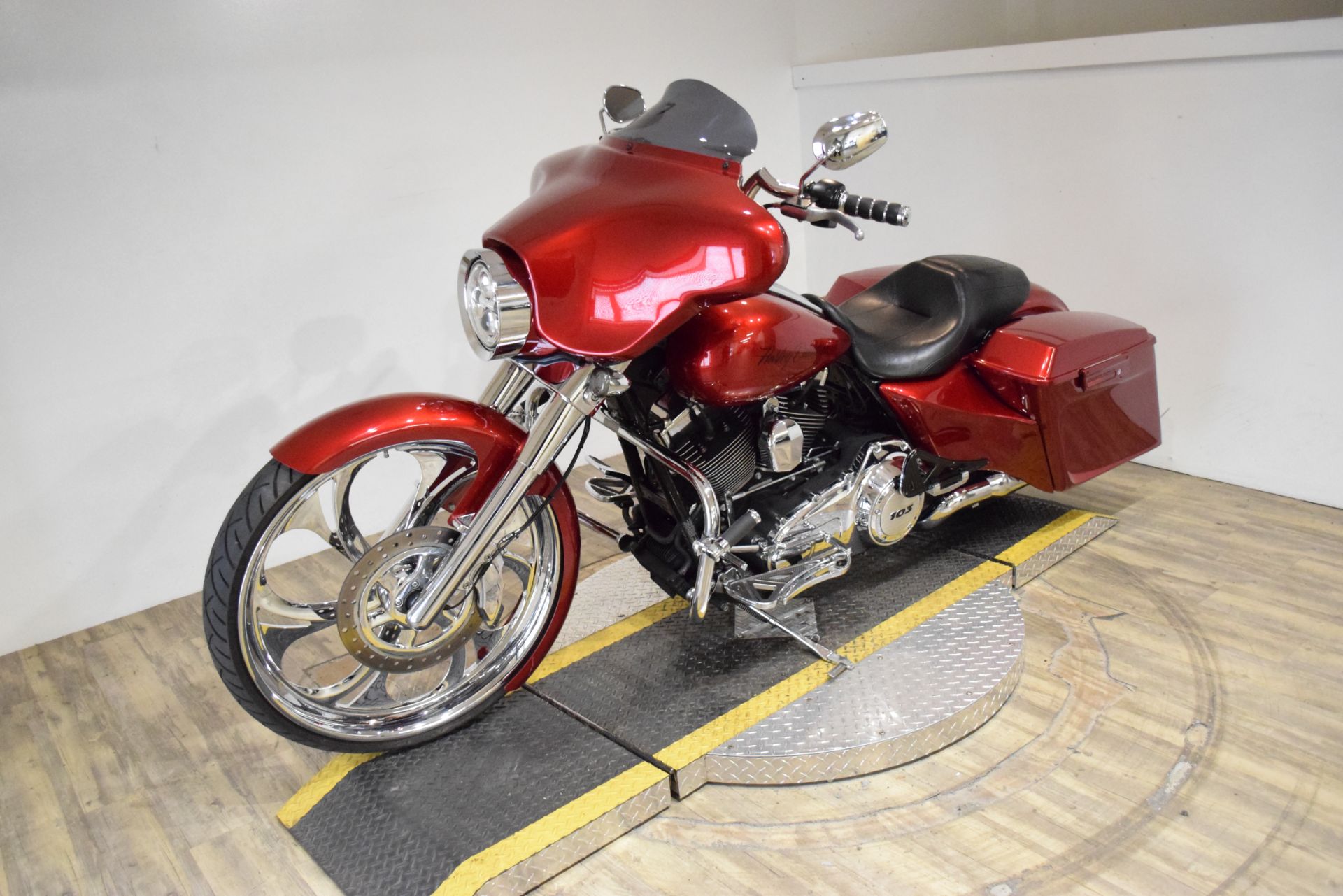 2013 Harley-Davidson Street Glide® in Wauconda, Illinois - Photo 22