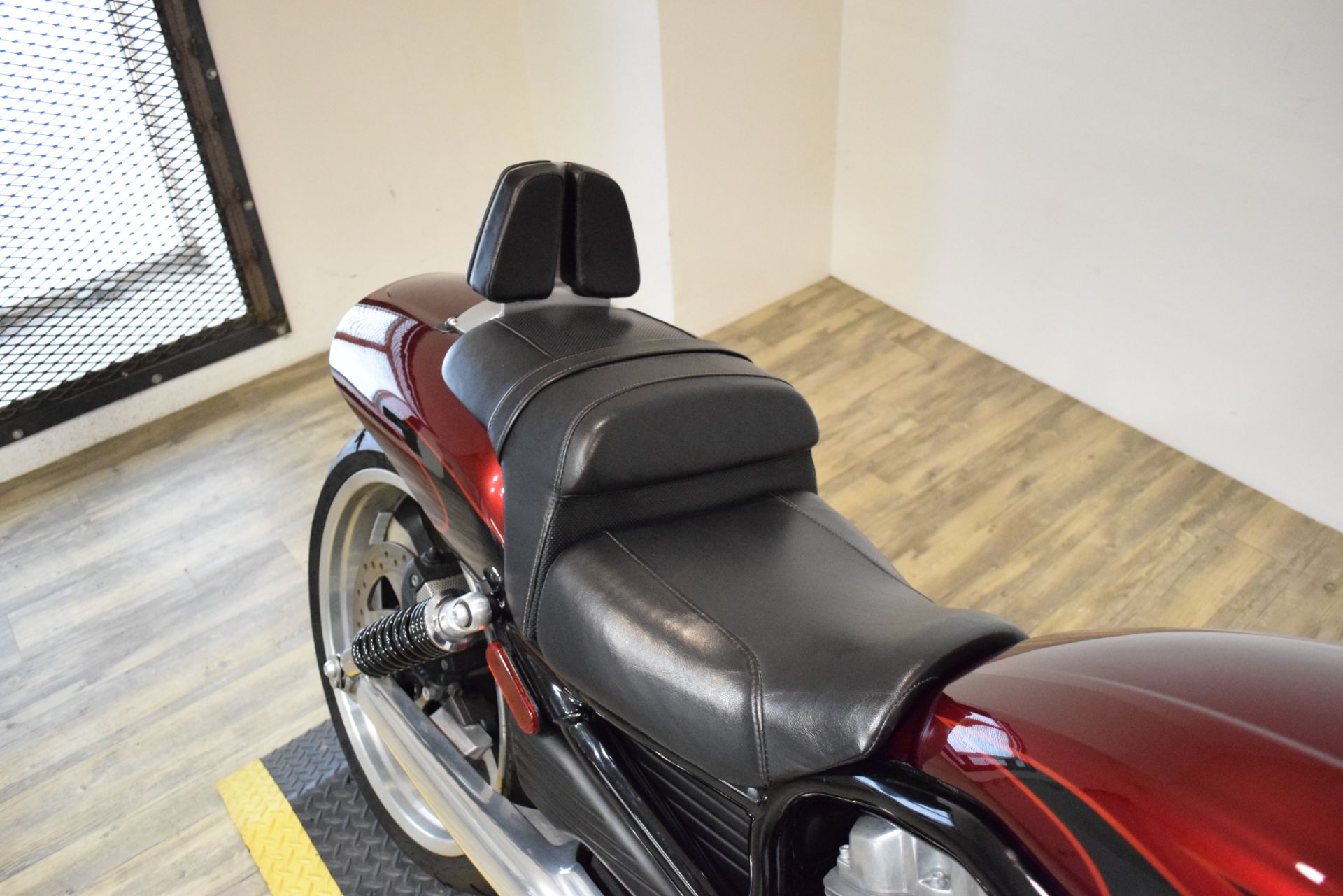 2015 Harley-Davidson V-Rod Muscle® in Wauconda, Illinois - Photo 5
