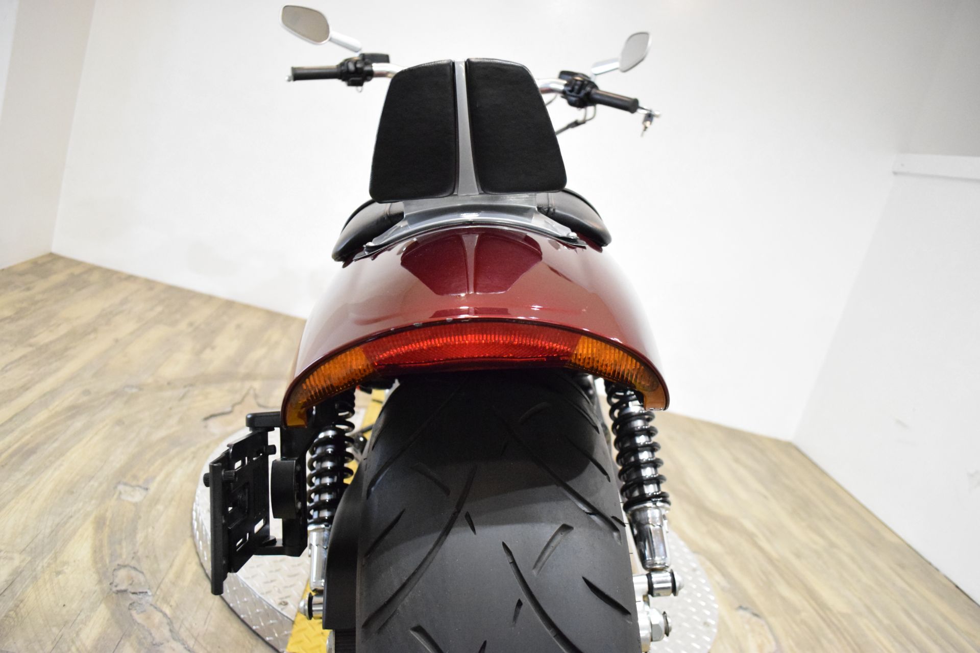 2015 Harley-Davidson V-Rod Muscle® in Wauconda, Illinois - Photo 25