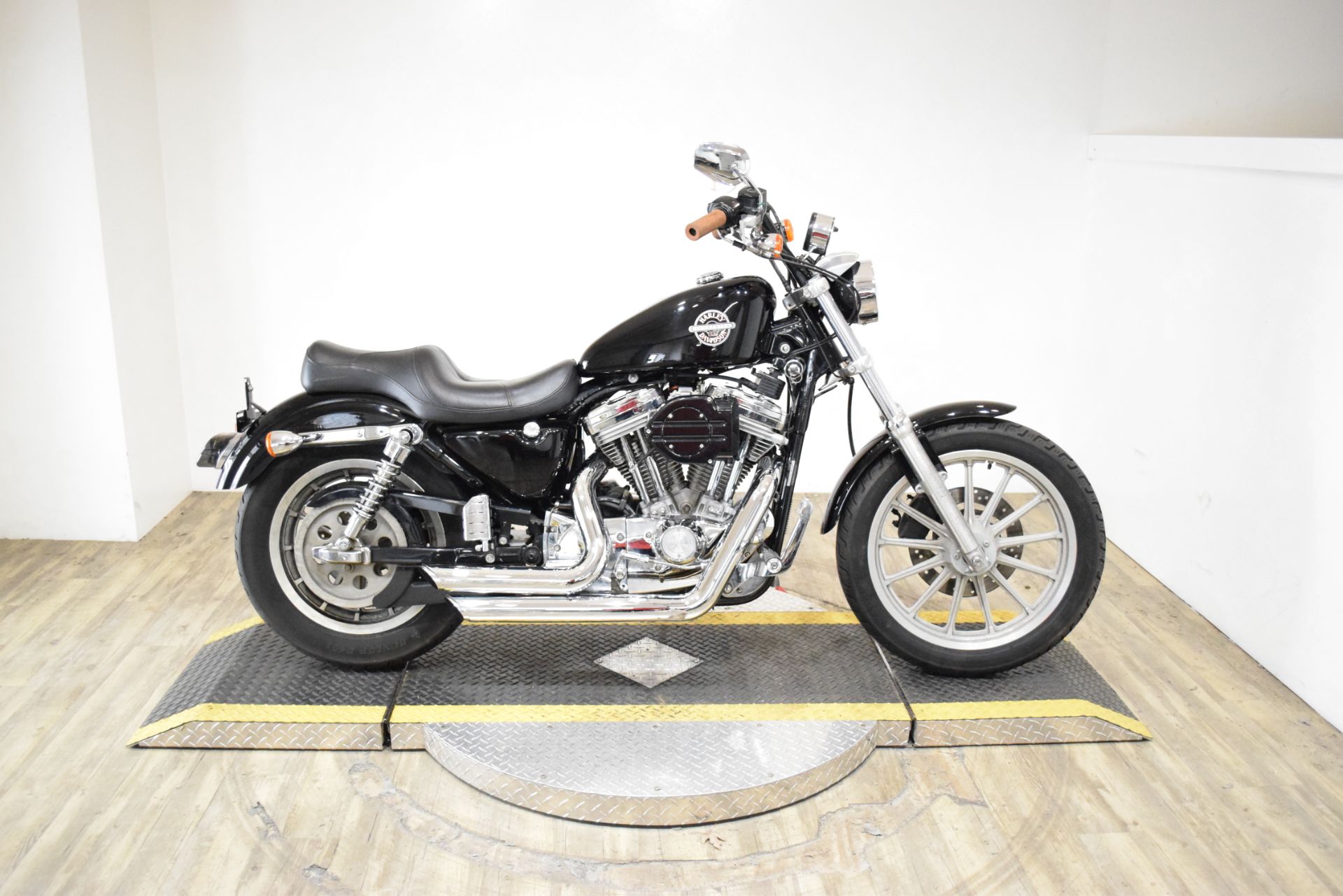 2002 Harley-Davidson XL 883C Sportster® Custom in Wauconda, Illinois - Photo 1