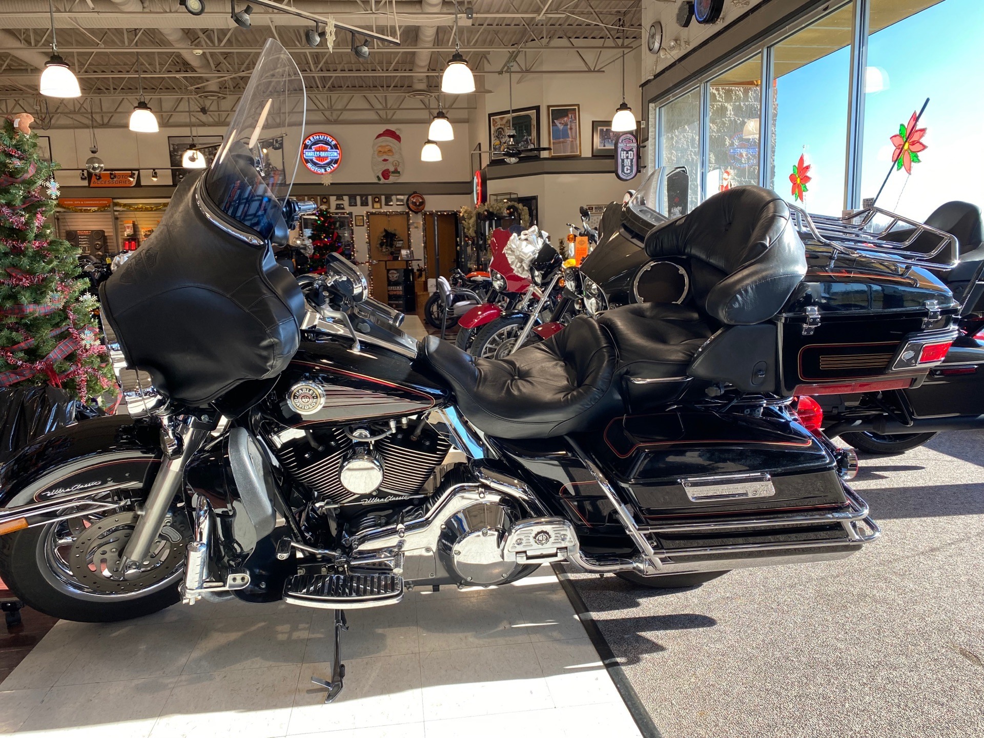 2000 Harley-Davidson FLHTCUI Ultra Classic® Electra Glide® in Cortland, Ohio - Photo 3