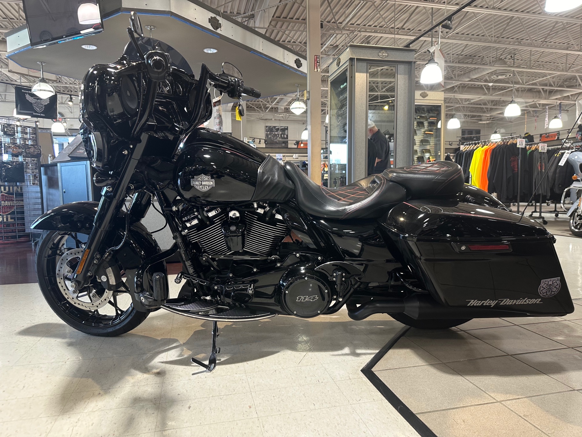 2021 Harley-Davidson Street Glide® Special in Cortland, Ohio - Photo 5