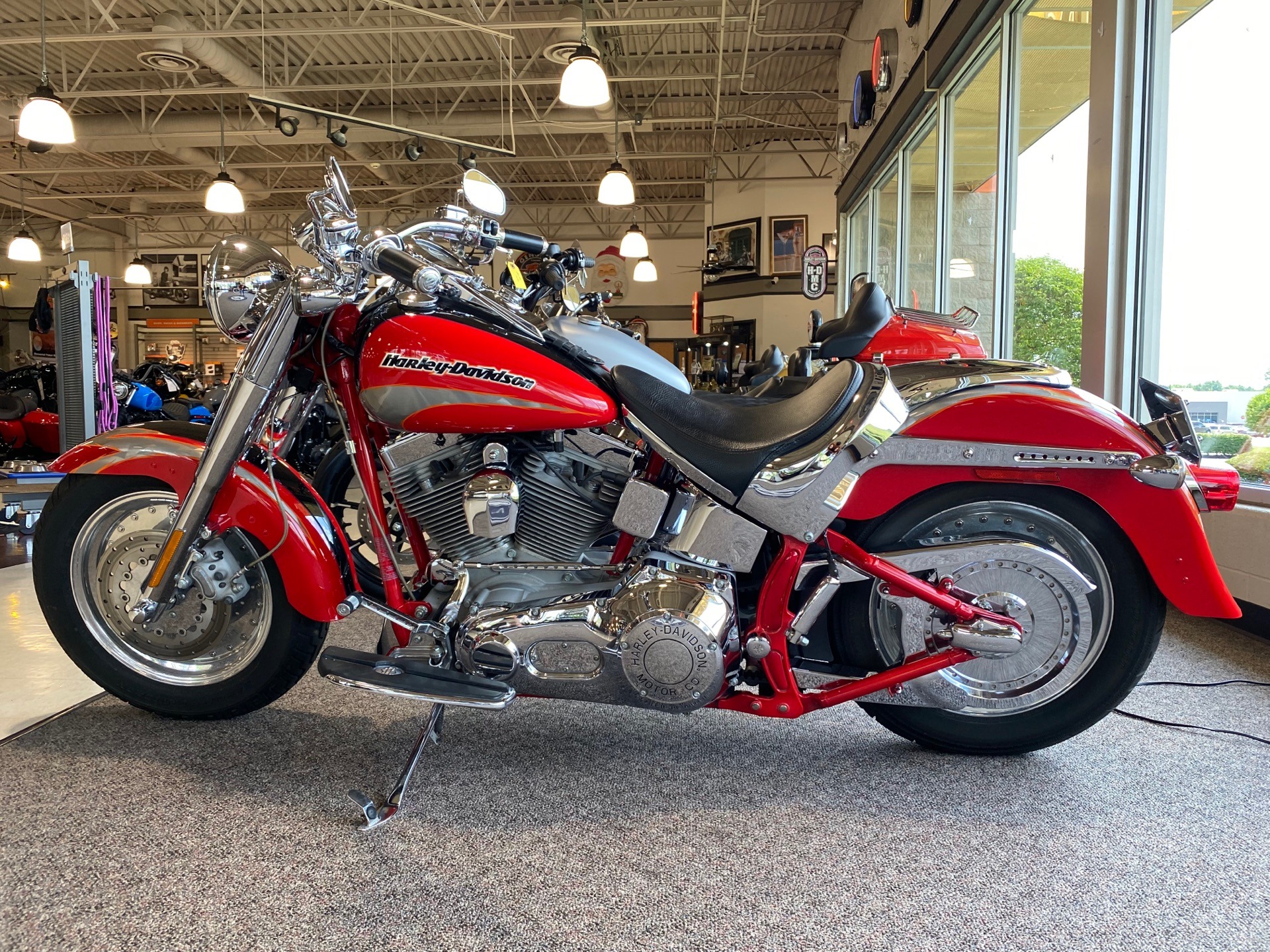 2005 Harley-Davidson FLSTFSE Screamin’ Eagle® Fat Boy® in Cortland, Ohio - Photo 3