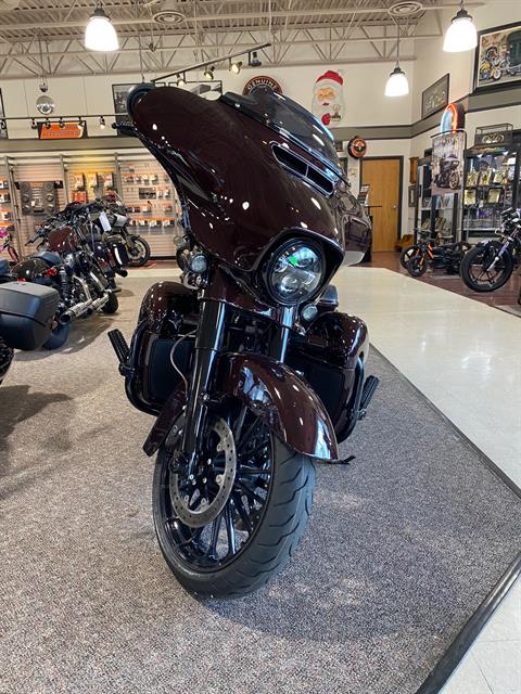 2019 Harley-Davidson CVO™ Street Glide® in Cortland, Ohio - Photo 2