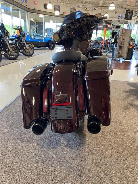 2019 Harley-Davidson CVO™ Street Glide® in Cortland, Ohio - Photo 3