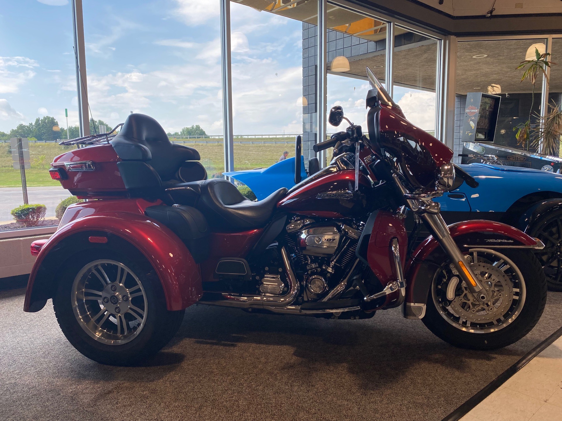2018 Harley-Davidson Tri Glide® Ultra in Cortland, Ohio - Photo 1