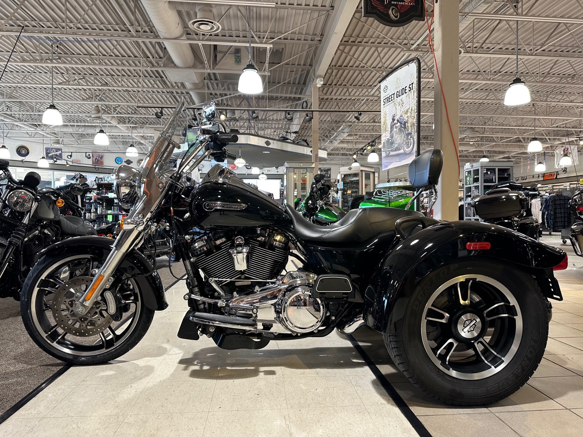 2018 Harley-Davidson Freewheeler® in Cortland, Ohio - Photo 1