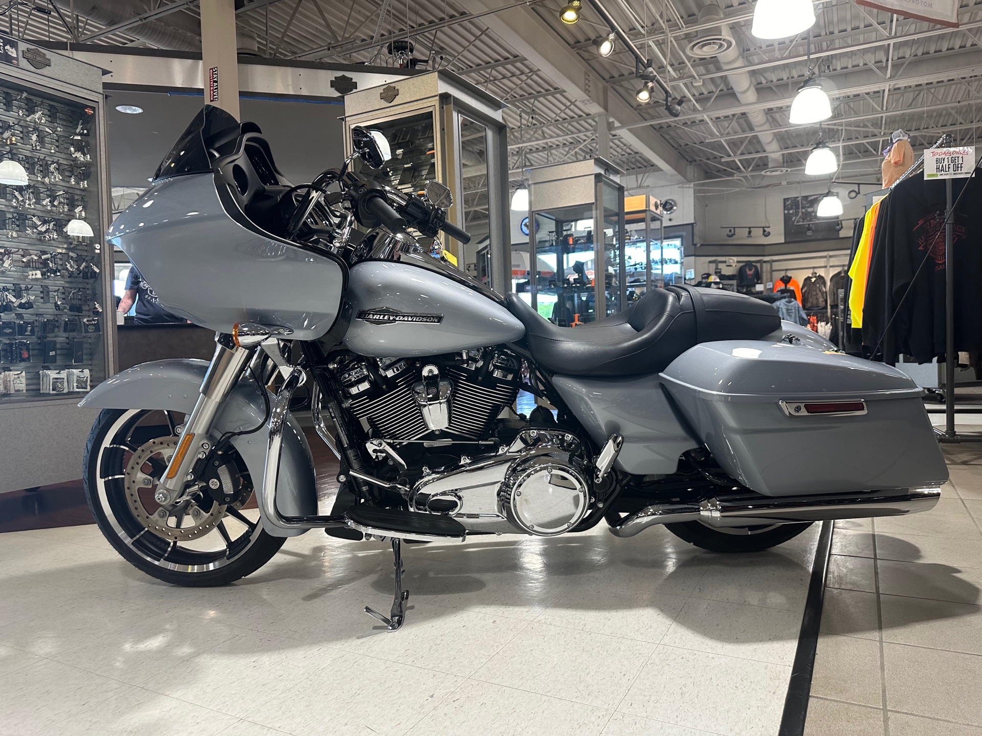 2023 Harley-Davidson Road Glide® in Cortland, Ohio - Photo 3