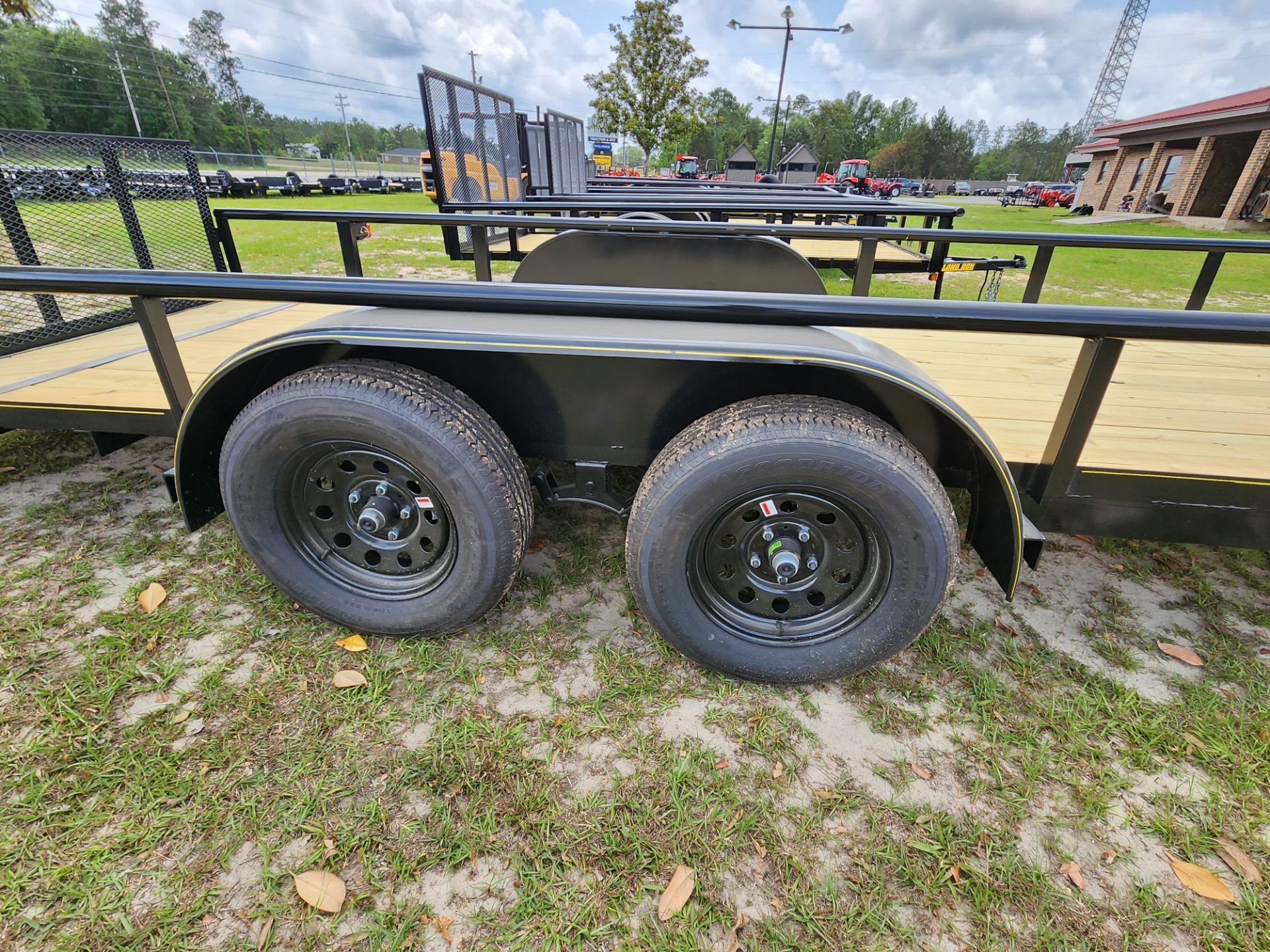 2024 Long Run Trailers 7x20 Pipe Top, 7K, 2' Dove 2' Gate in Saucier, Mississippi - Photo 3