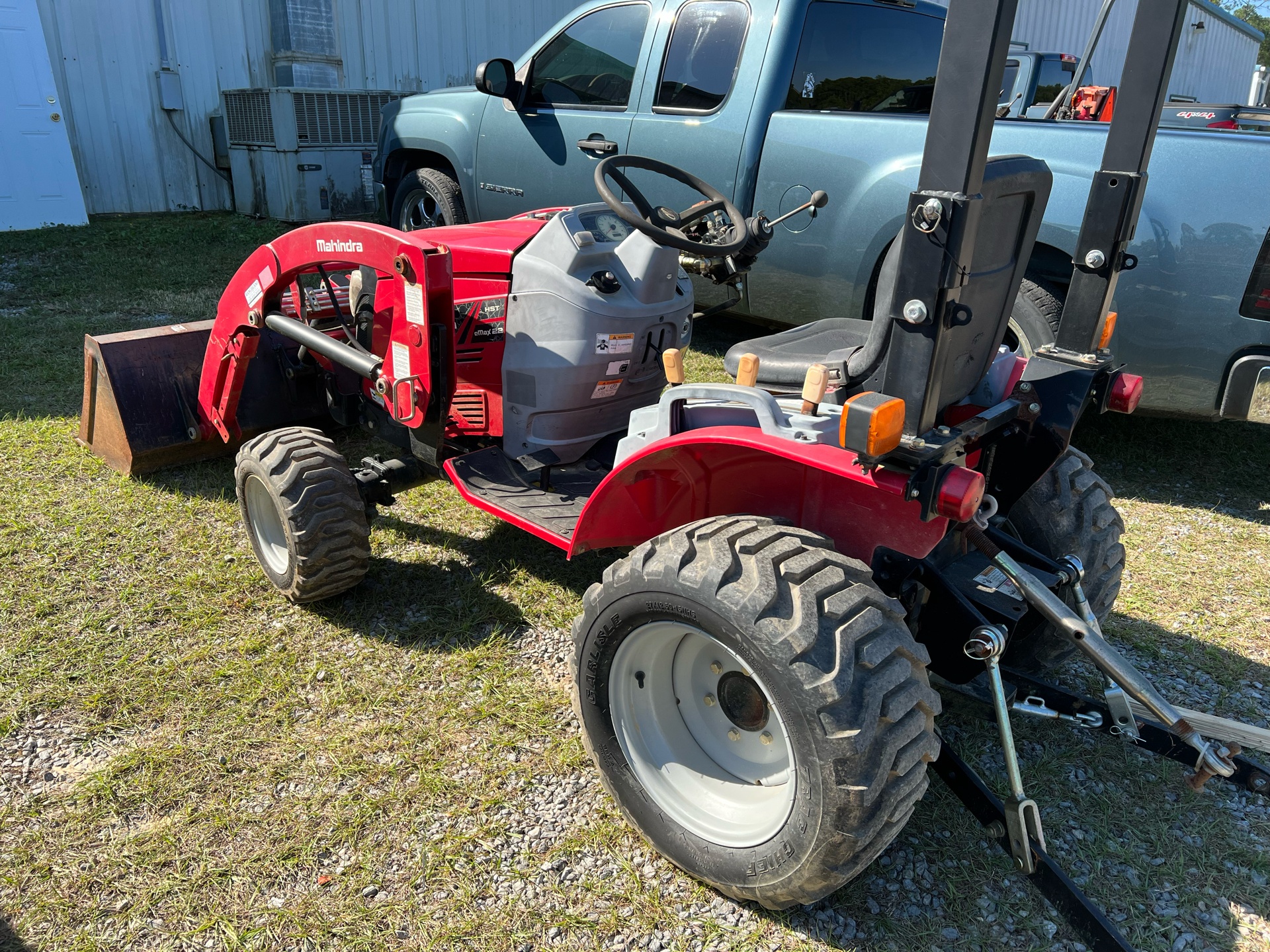 2015 Mahindra eMax 22 HST in Saucier, Mississippi - Photo 2