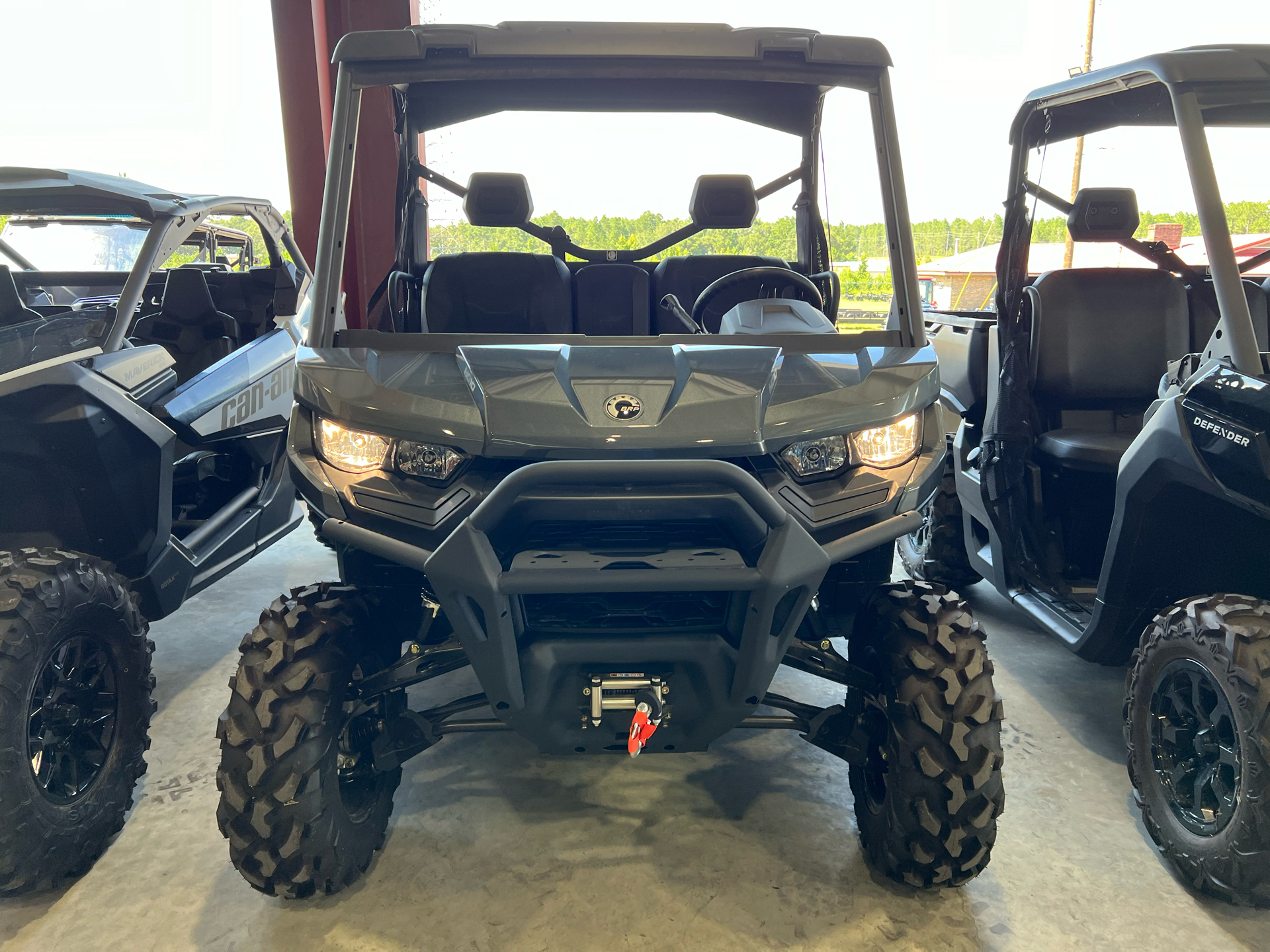 2024 Can-Am Defender XT HD10 in Saucier, Mississippi - Photo 2