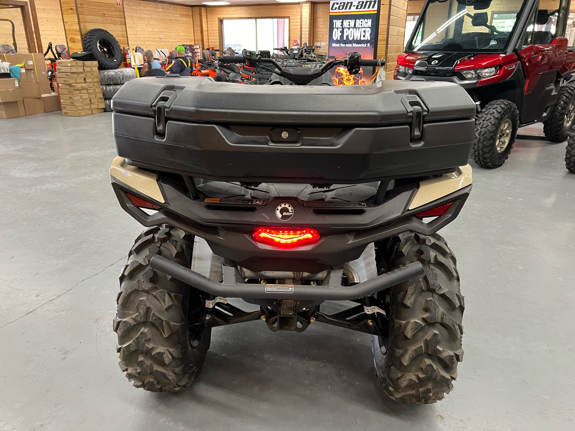 2024 Can-Am Outlander PRO XU HD7 in Saucier, Mississippi - Photo 7