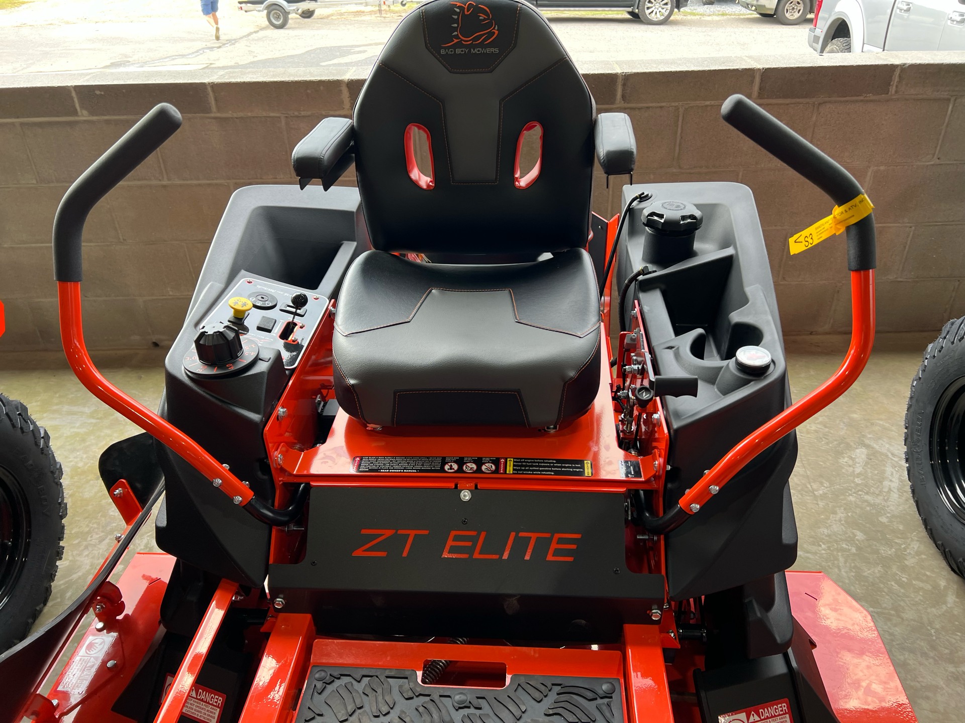 2023 Bad Boy Mowers ZT Elite 54 in. Kawasaki FR730 24 hp in Saucier, Mississippi - Photo 3