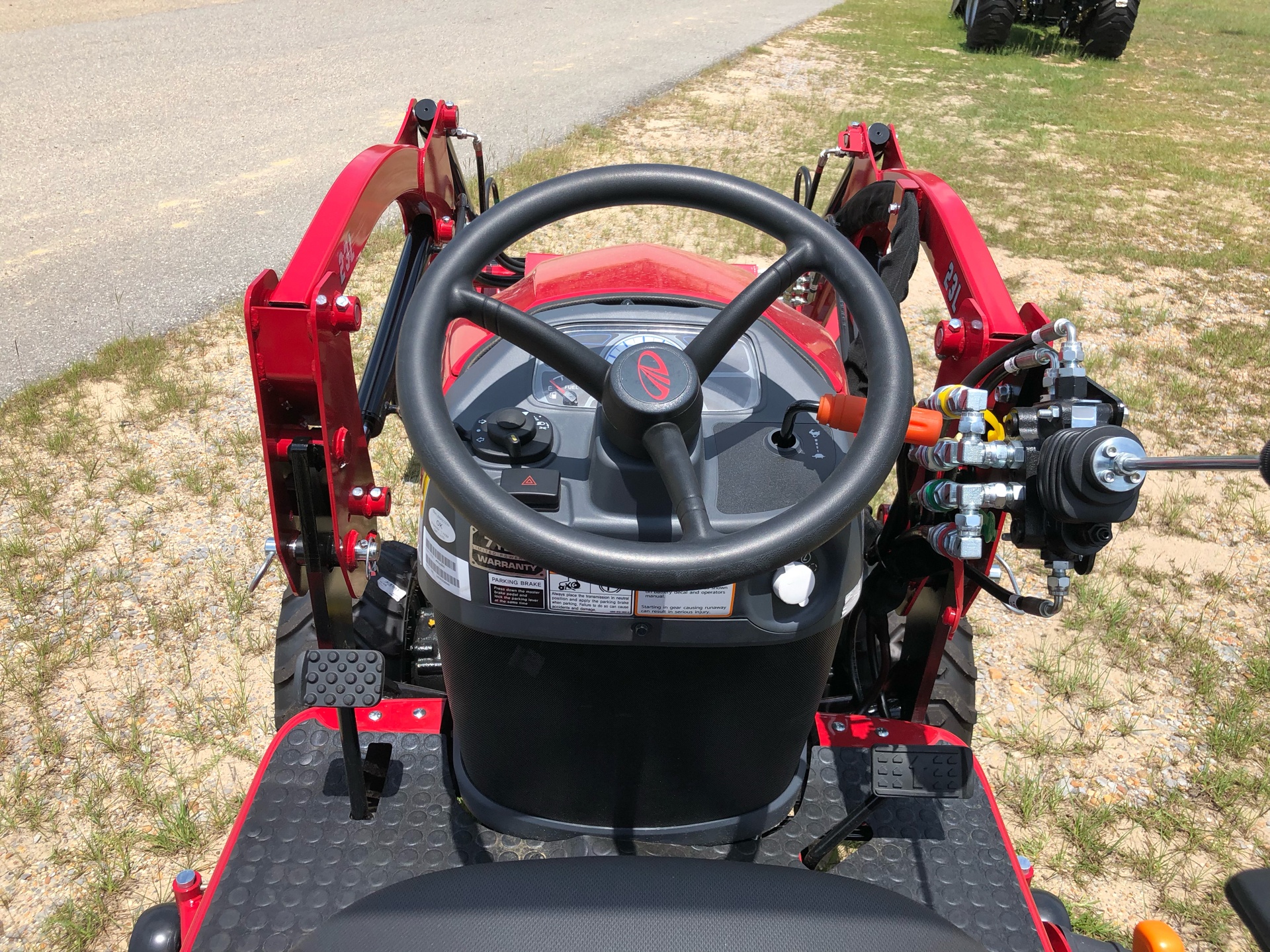 2022 Mahindra eMax 20S HST in Saucier, Mississippi - Photo 7