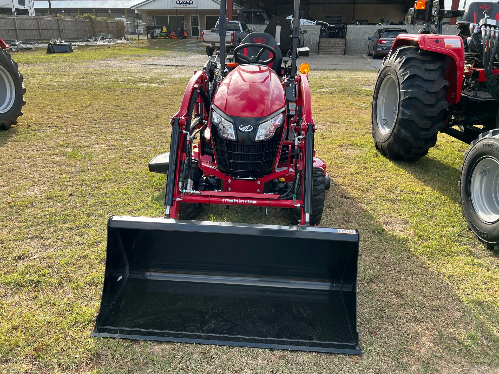 2023 Mahindra eMax 20S HST in Saucier, Mississippi - Photo 2