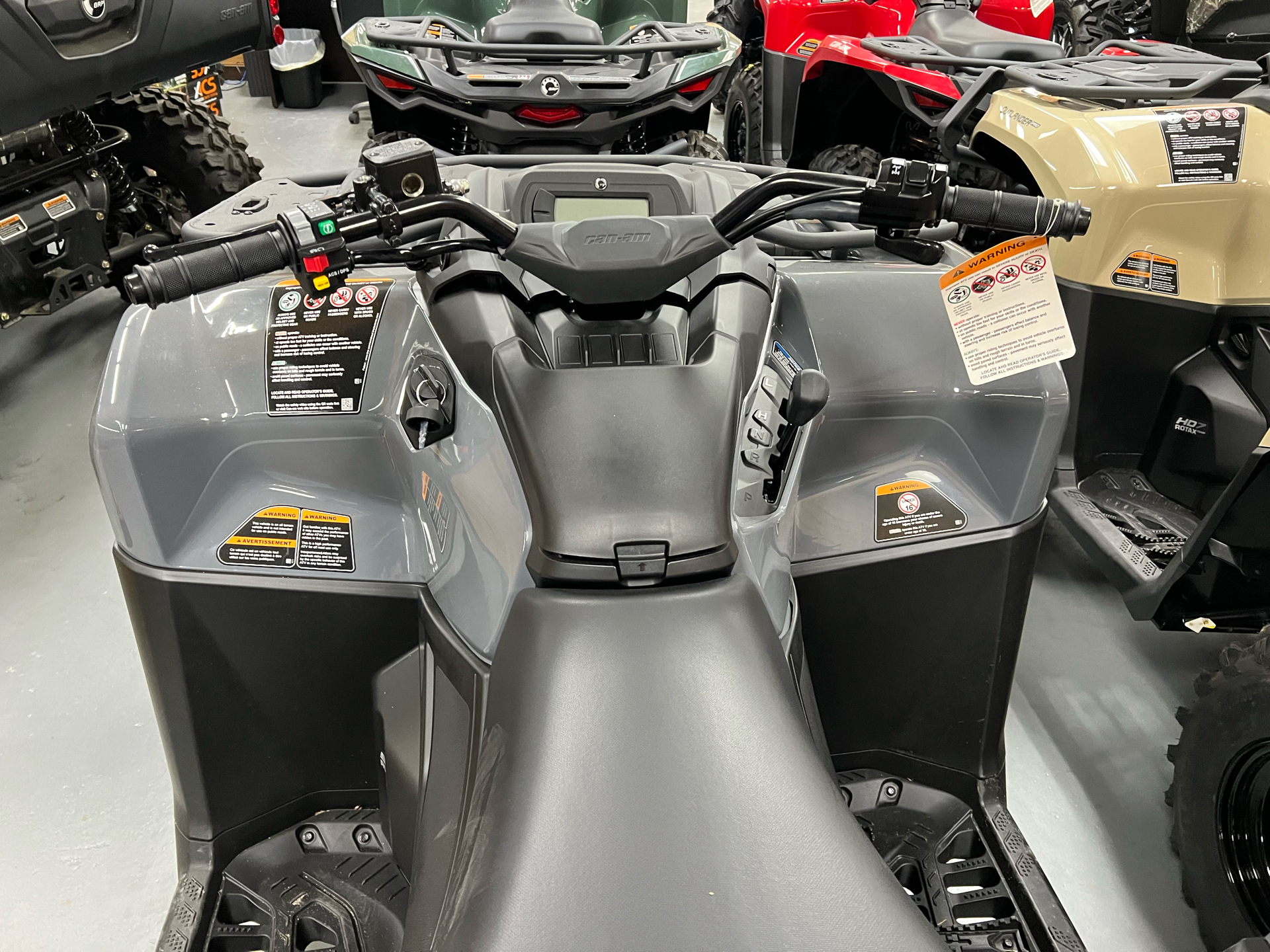 2024 Can-Am Outlander 500 in Saucier, Mississippi - Photo 8